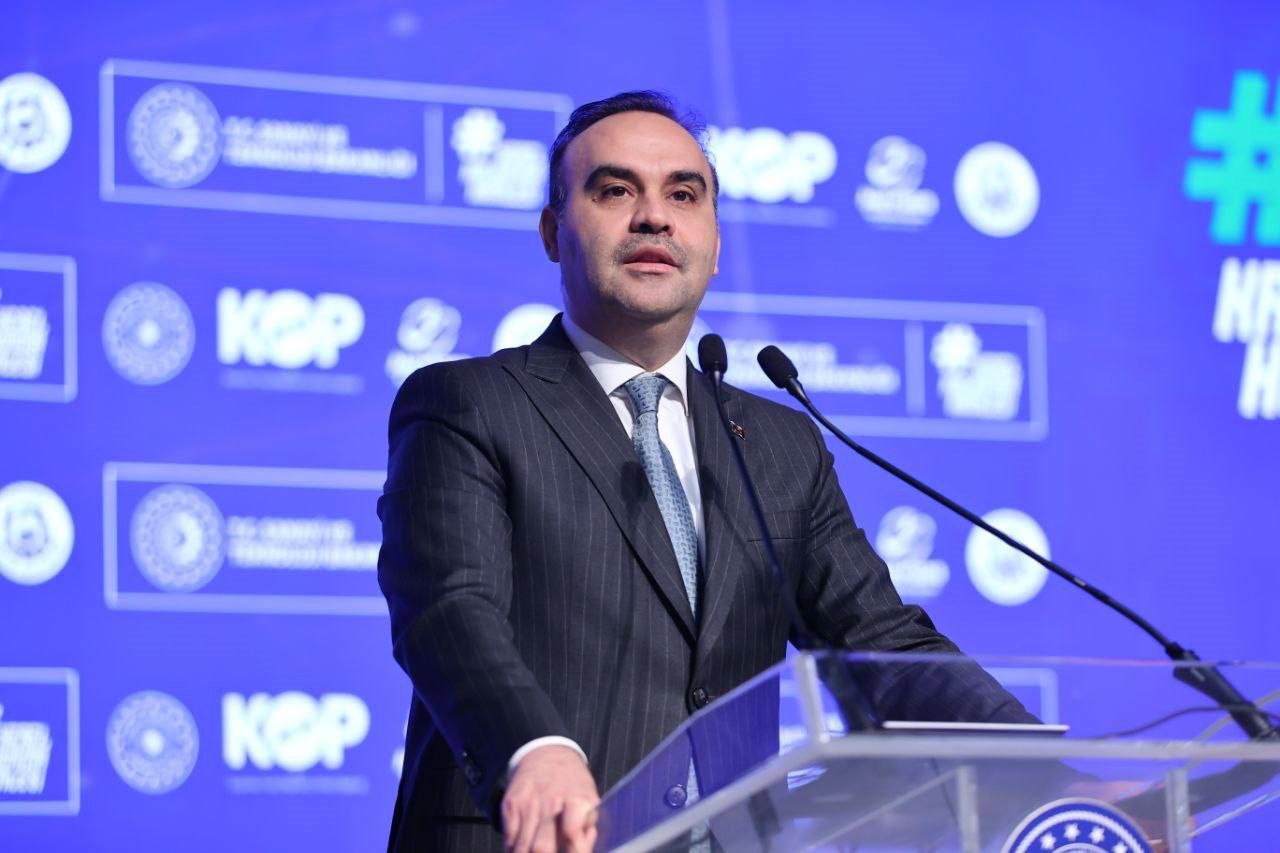 Bakan Kacır: "Girişimcilerimize 2 milyon liraya kadar destek sağlıyoruz"
Bakan Kacır: "Girişimcilerimize 2 milyon liraya kadar destek sağlıyoruz"