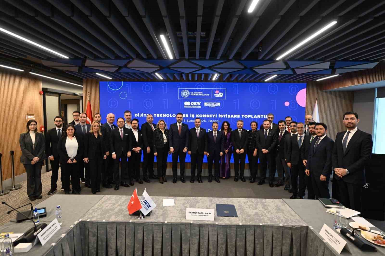 Bakan Kacır: "Teknoloji ekosistemimizin küresel rekabet gücünü yükseltmeye devam edeceğiz"
