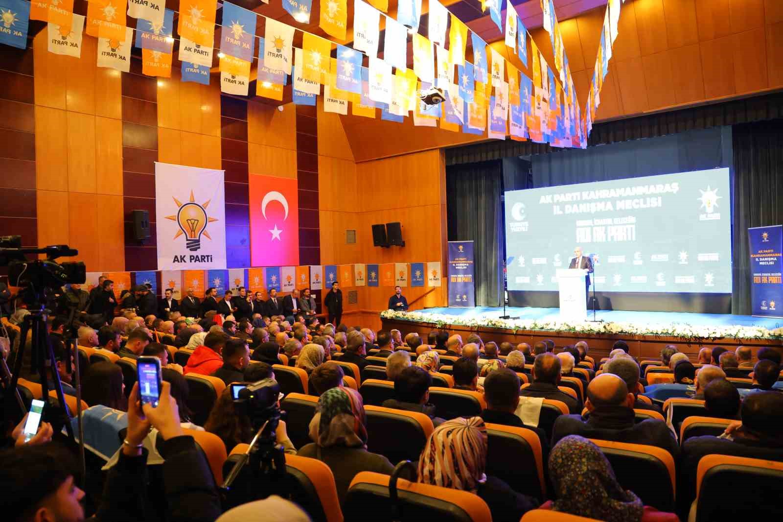 Bakan Kacır: "Teknolojisini üretemeyen ülkelerin ayakta kalma şansı yok"
