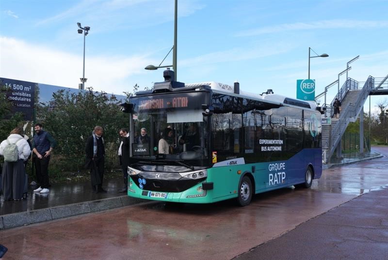 Bakan Kacır: "Türkiye, Avrupa’nın en büyük otobüs üreticisi"
