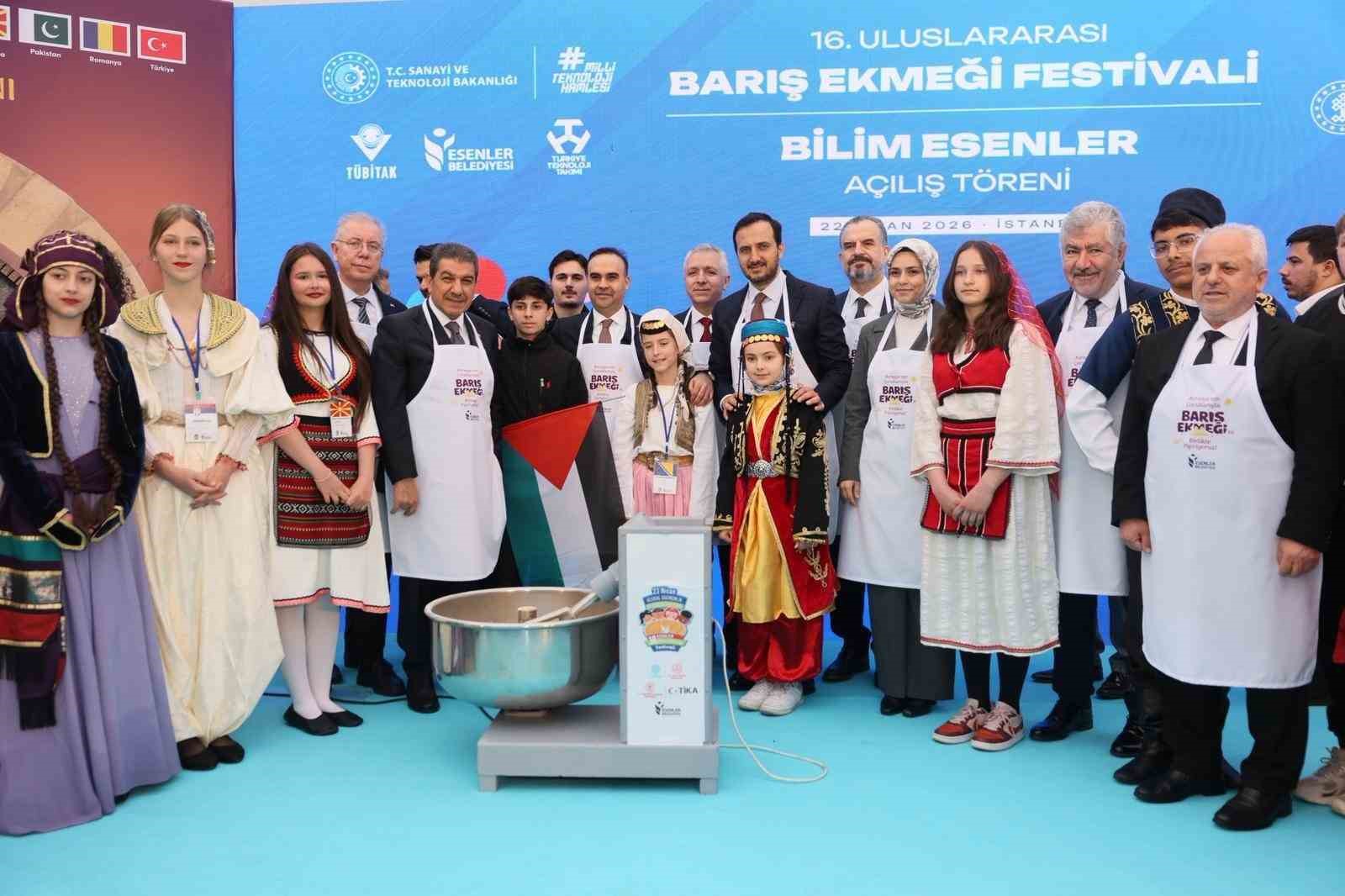 Bakan Kacır’dan Esenler’e müjde: "İlçeye muhteşem bir teknopark kazandırıyoruz"
