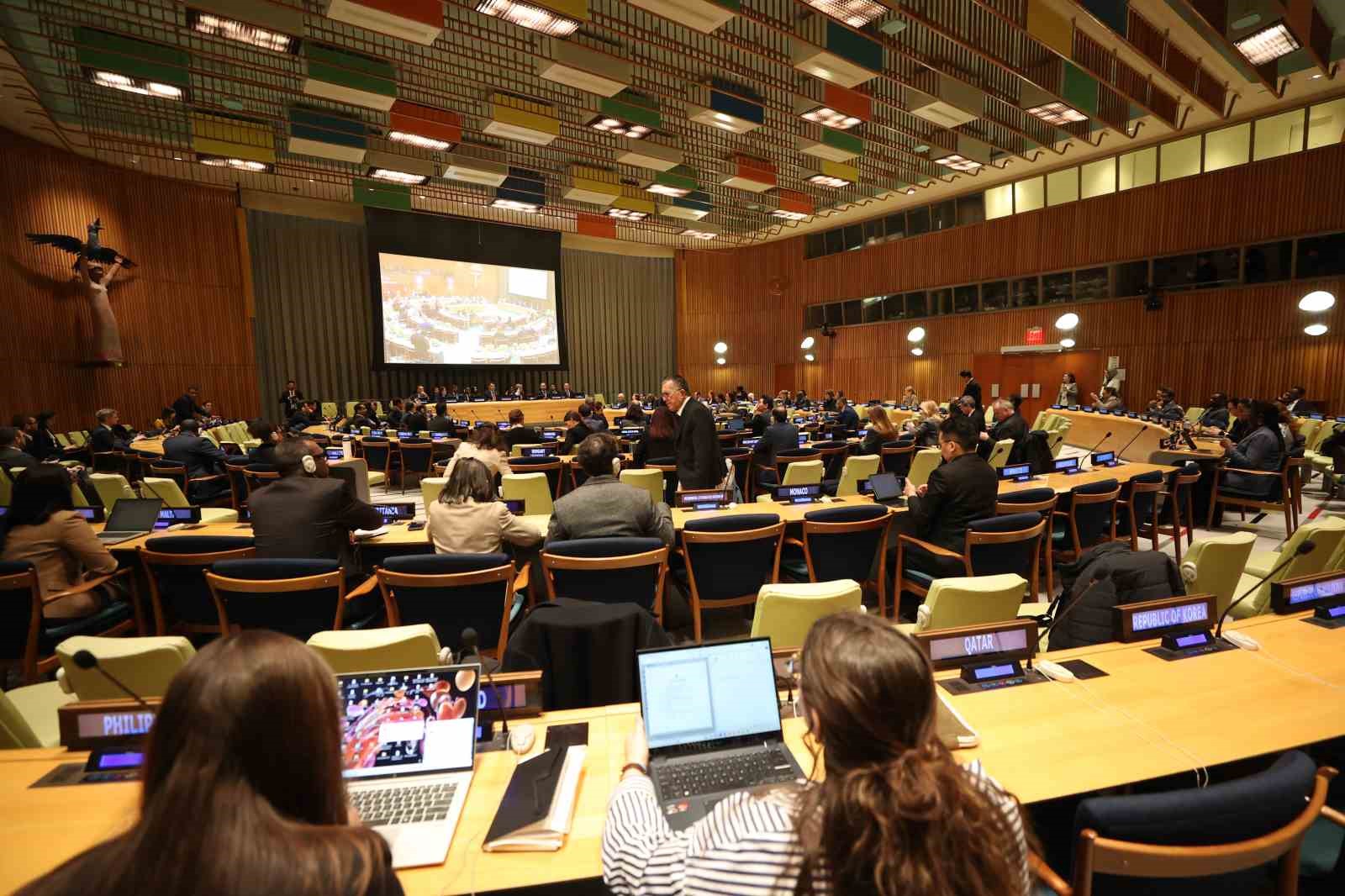 Bakan Kurum: "COP31 Başkanlığı olarak tüm insanlık için harekete geçiyoruz"
Bakan Kurum: "COP31 Başkanlığı olarak tüm insanlık için harekete geçiyoruz"