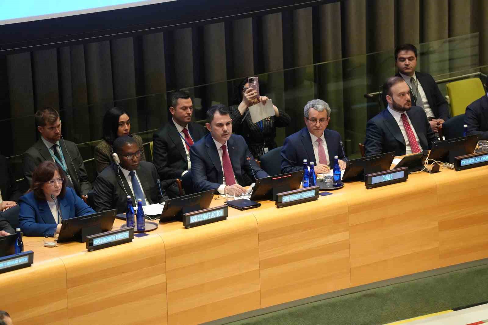 Bakan Kurum: "COP31 Başkanlığı olarak tüm insanlık için harekete geçiyoruz"
Bakan Kurum: "COP31 Başkanlığı olarak tüm insanlık için harekete geçiyoruz"