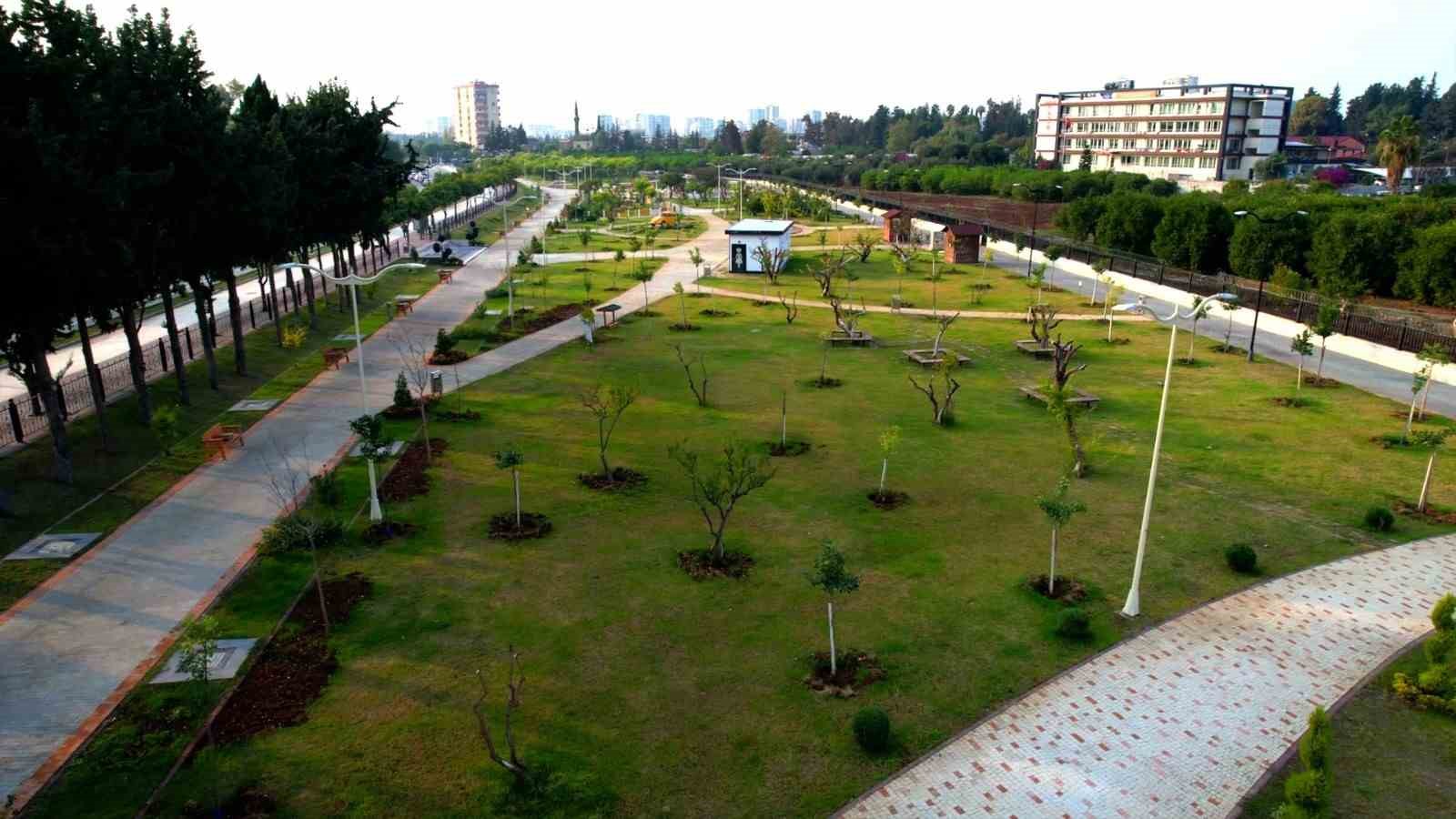 Bakan Kurum: "Daha adil bir dünya sıfır atık ile mümkün"
Bakan Kurum: "Daha adil bir dünya sıfır atık ile mümkün"