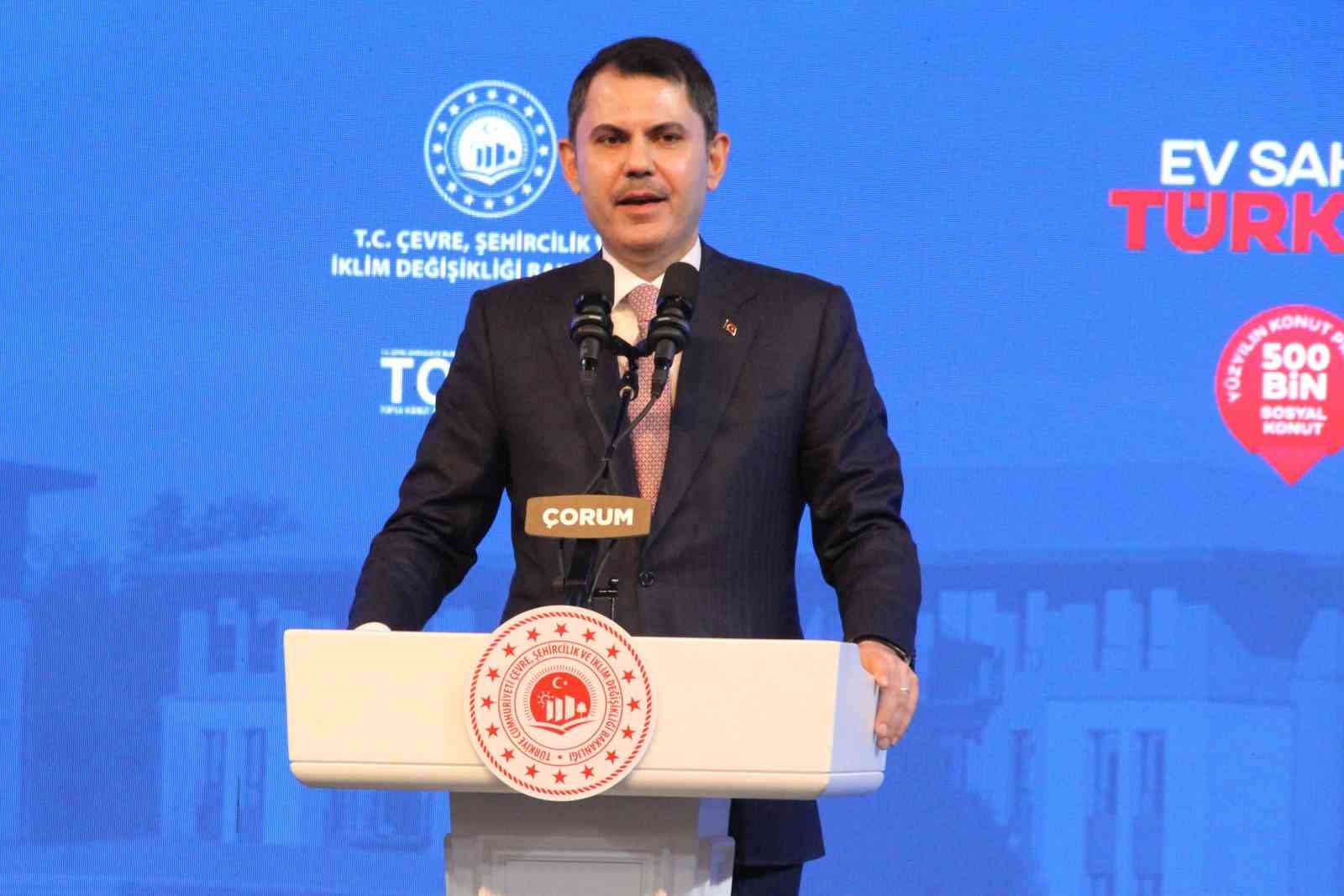 Bakan Kurum: "Deprem dönüşümü sosyal medya paylaşımıyla gerçekleşmez"
