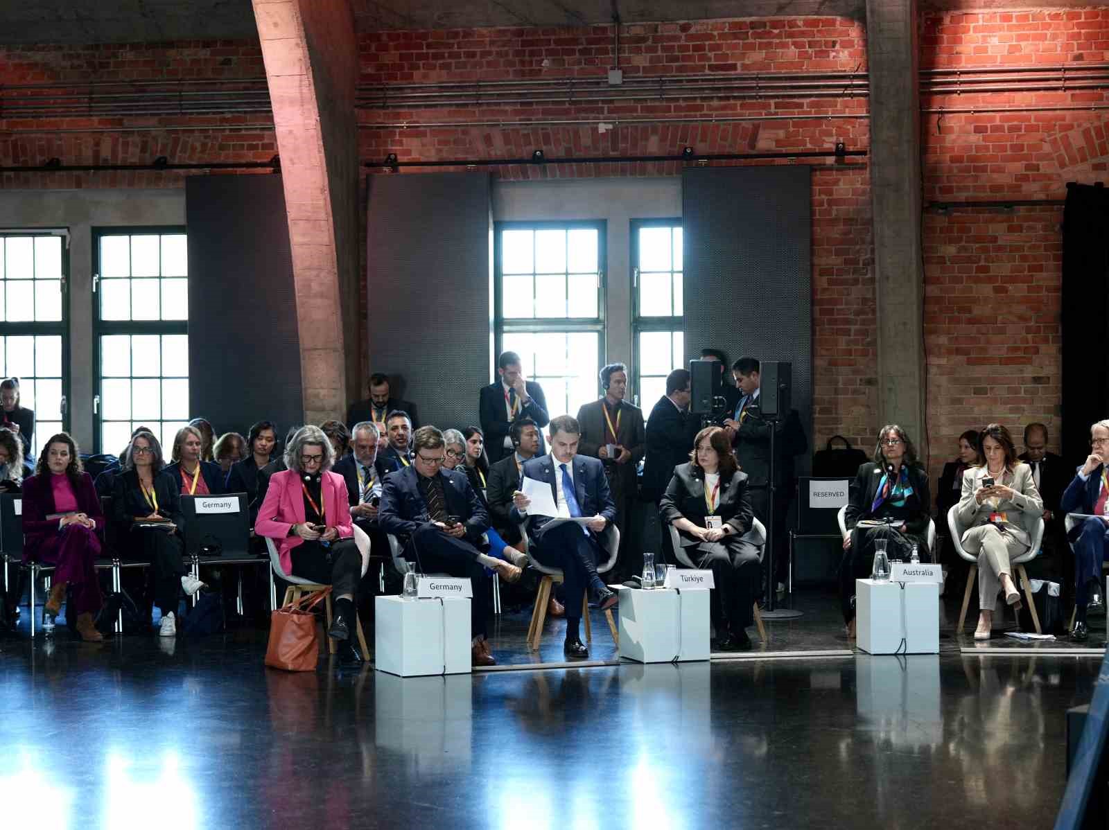 Bakan Kurum: "İklim değişikliğinde hepimiz birer kahraman olmak istiyoruz"
