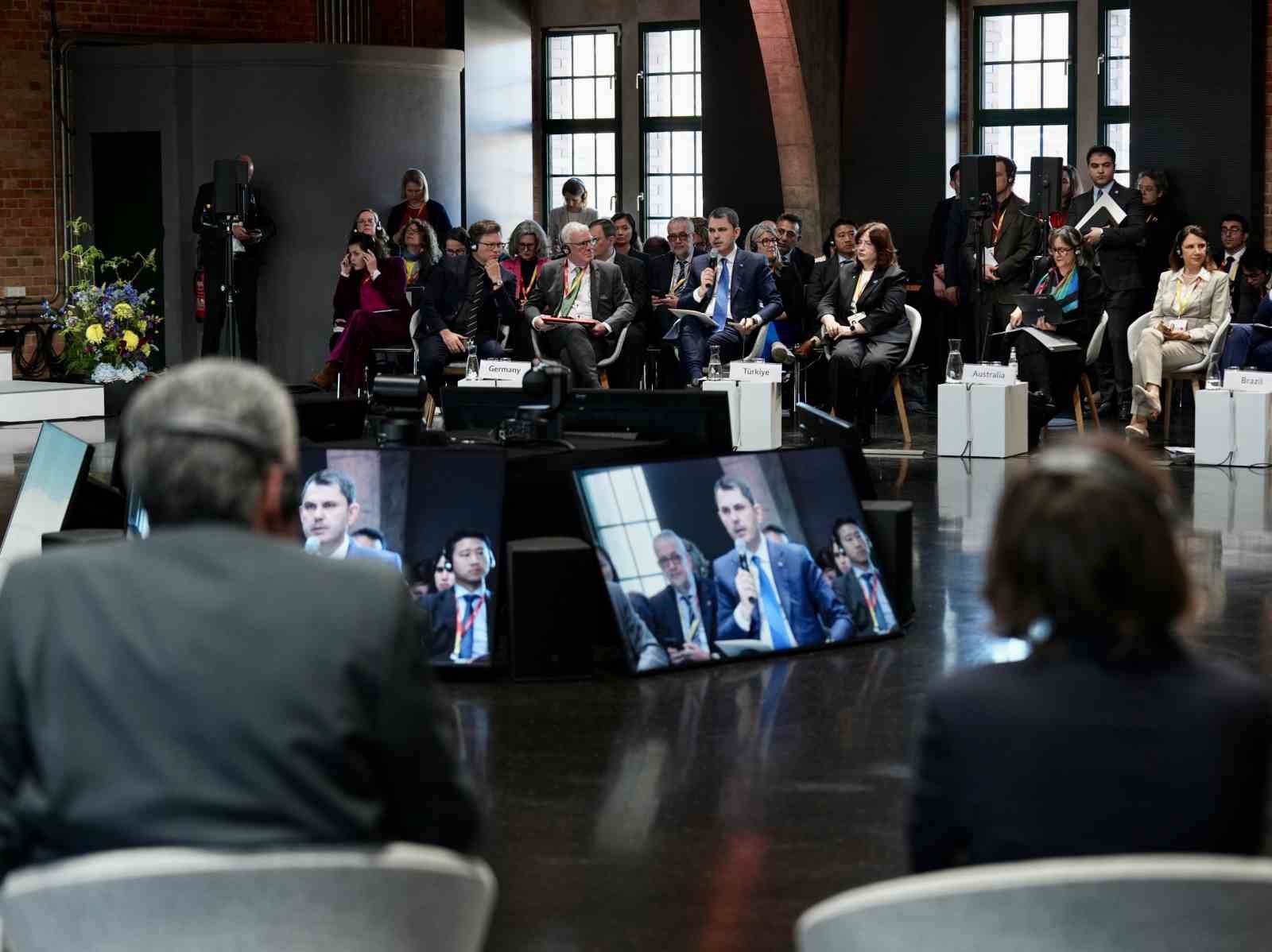 Bakan Kurum: "İklim değişikliğinde hepimiz birer kahraman olmak istiyoruz"
