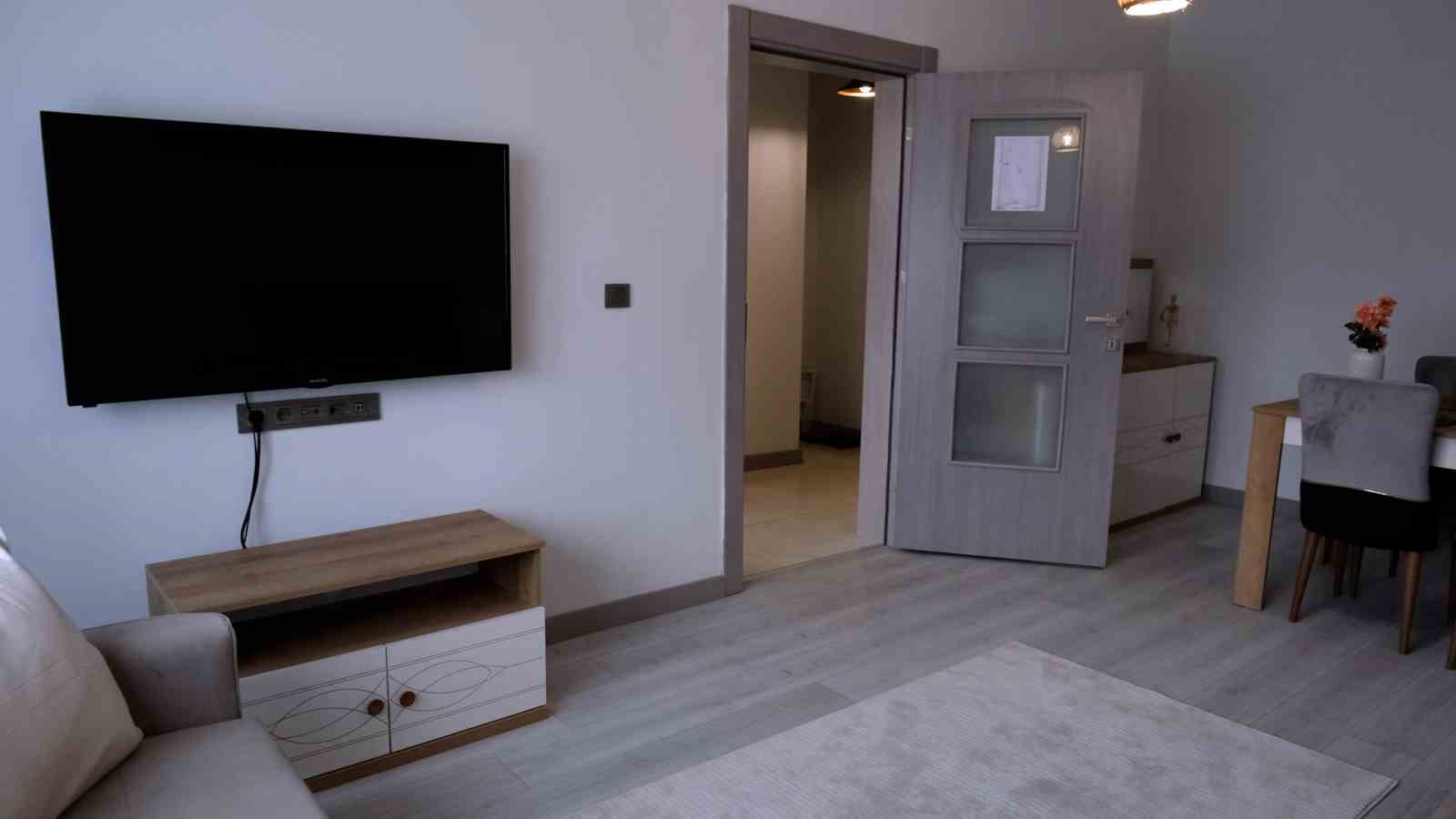 Bakan Kurum, Sazlıbosna’daki ‘İlk Evim’ Projesi’ konutlarını paylaştı
