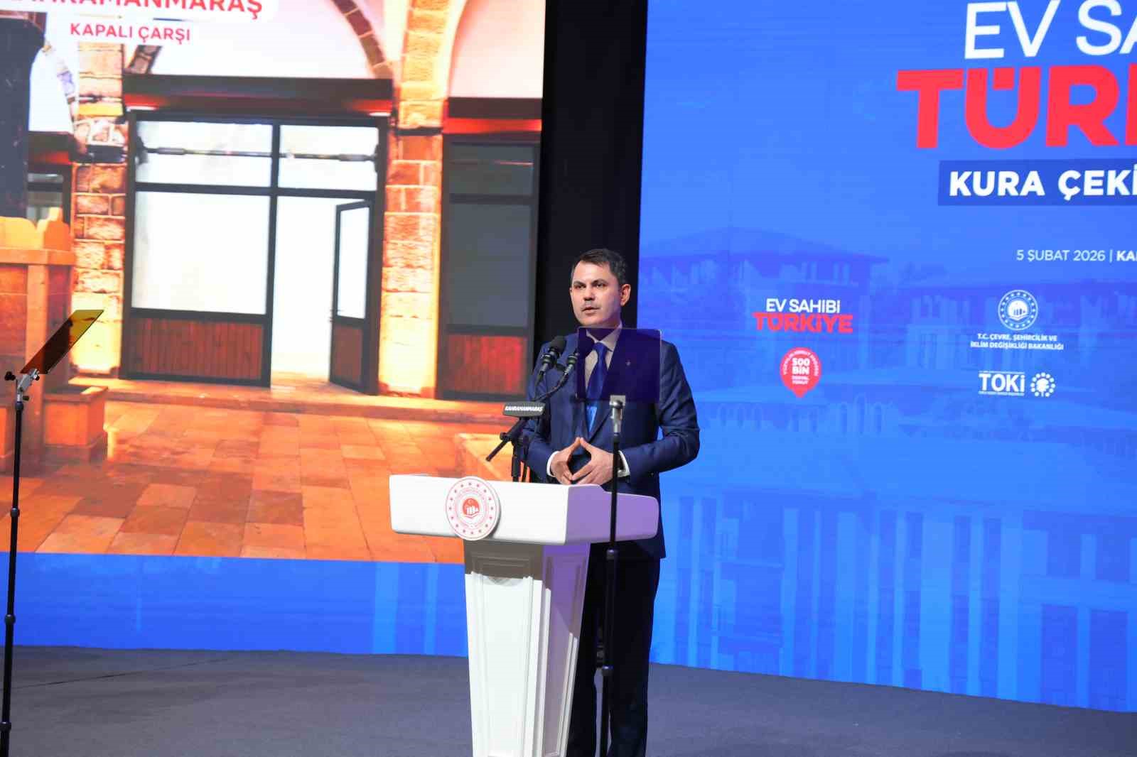 Bakan Kurum’dan CHP Genel Başkanı Özel’e tepki: "Özgür Bey vakit tiyatro vakti değildir"
