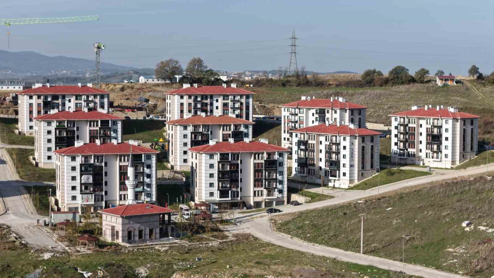 Bakan Kurum’dan Yalova sosyal konut paylaşımı: "Türkiye’yi ev sahibi yapıyoruz"
