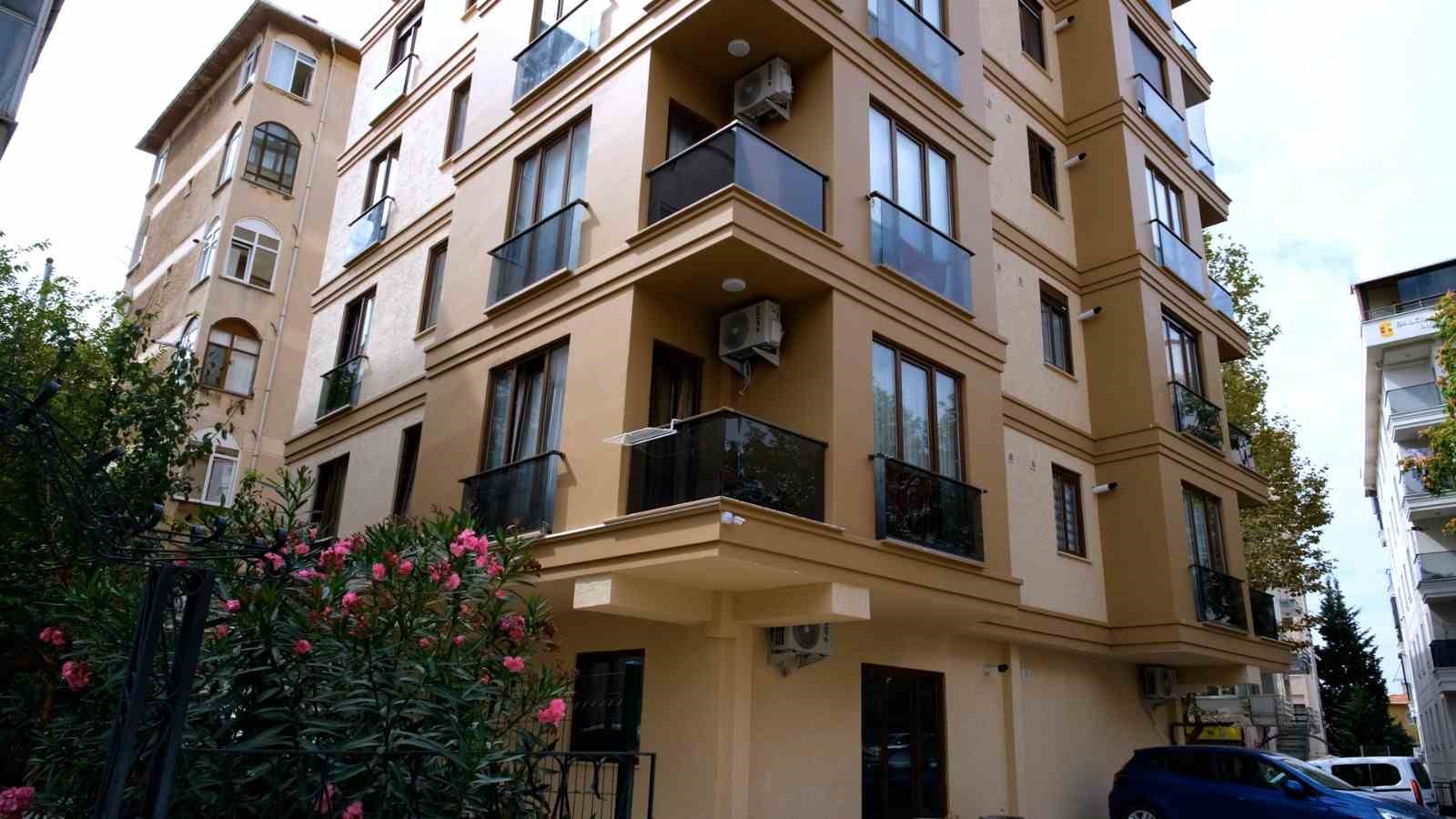 Bakan Kurum’dan yarısı bizden paylaşımı: "Sağlam ve güvenli yuvalar hayal değil"
Bakan Kurum’dan yarısı bizden paylaşımı: "Sağlam ve güvenli yuvalar hayal değil"