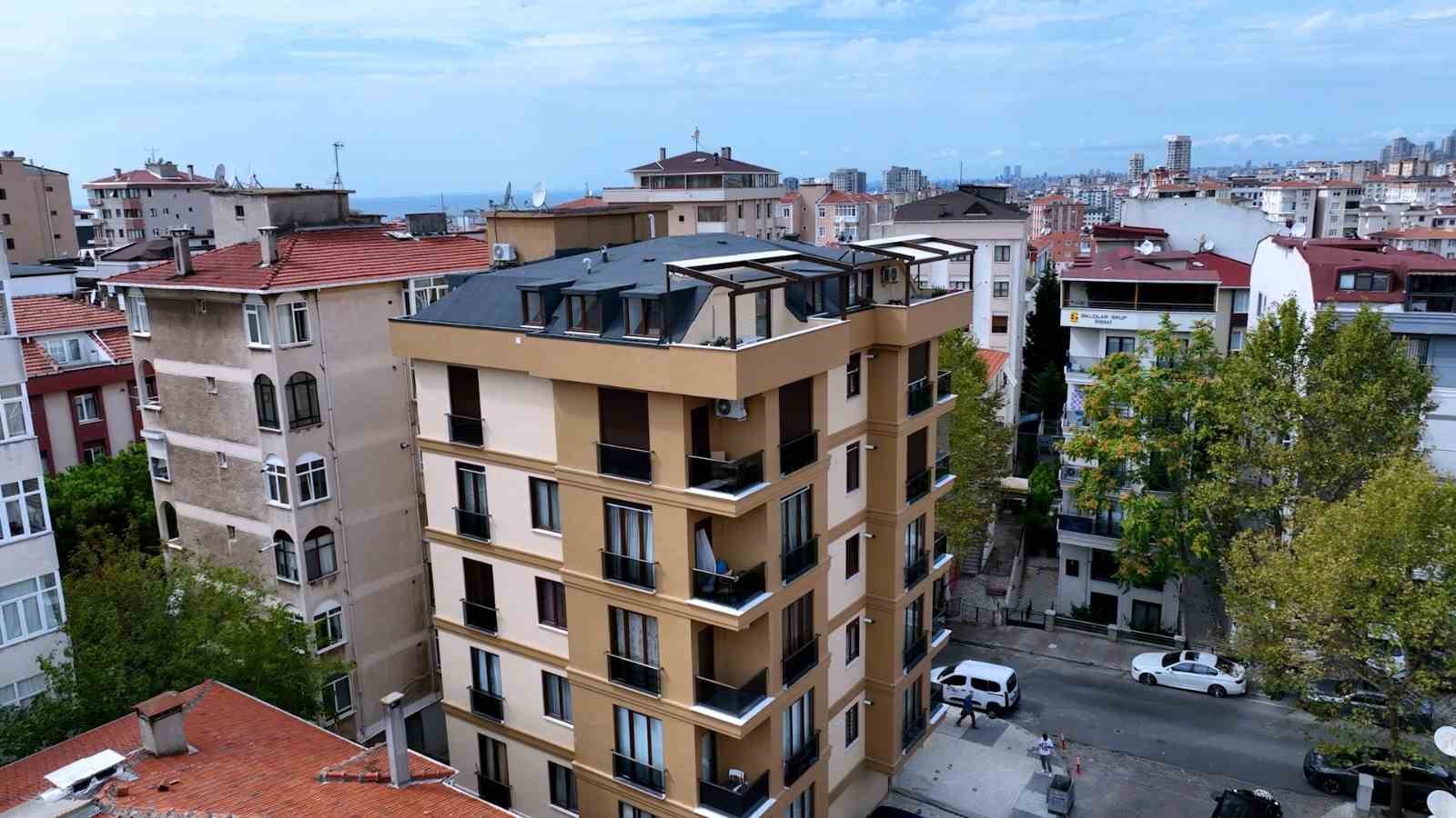 Bakan Kurum’dan yarısı bizden paylaşımı: "Sağlam ve güvenli yuvalar hayal değil"
Bakan Kurum’dan yarısı bizden paylaşımı: "Sağlam ve güvenli yuvalar hayal değil"