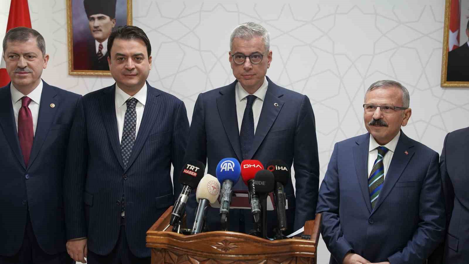 Bakan Memişoğlu açıkladı: Sağlıkta bilim adamlarına SGK destekli araştırma dönemi
