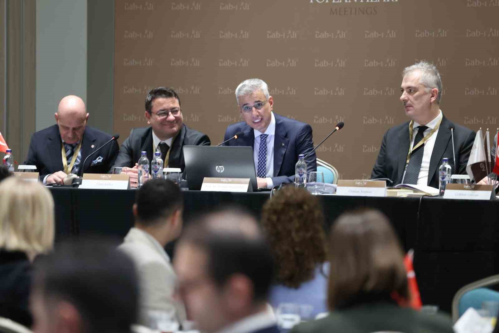 Bakan Memişoğlu: "Geleceğe yön veren bir sağlık sistemini inşa edeceğiz"
