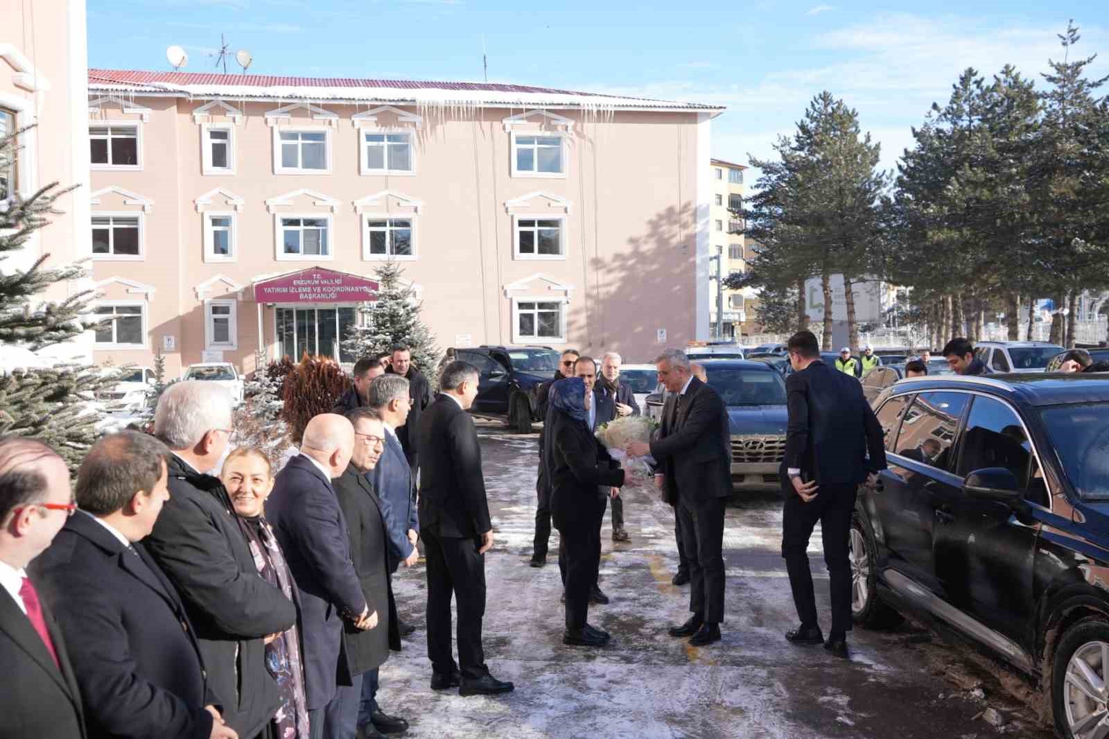 Bakan Memişoğlu: "Sağlık hizmetlerinin daha iyi olması için neler yapacağımızı yerinde değerlendirmek için buradayız"
