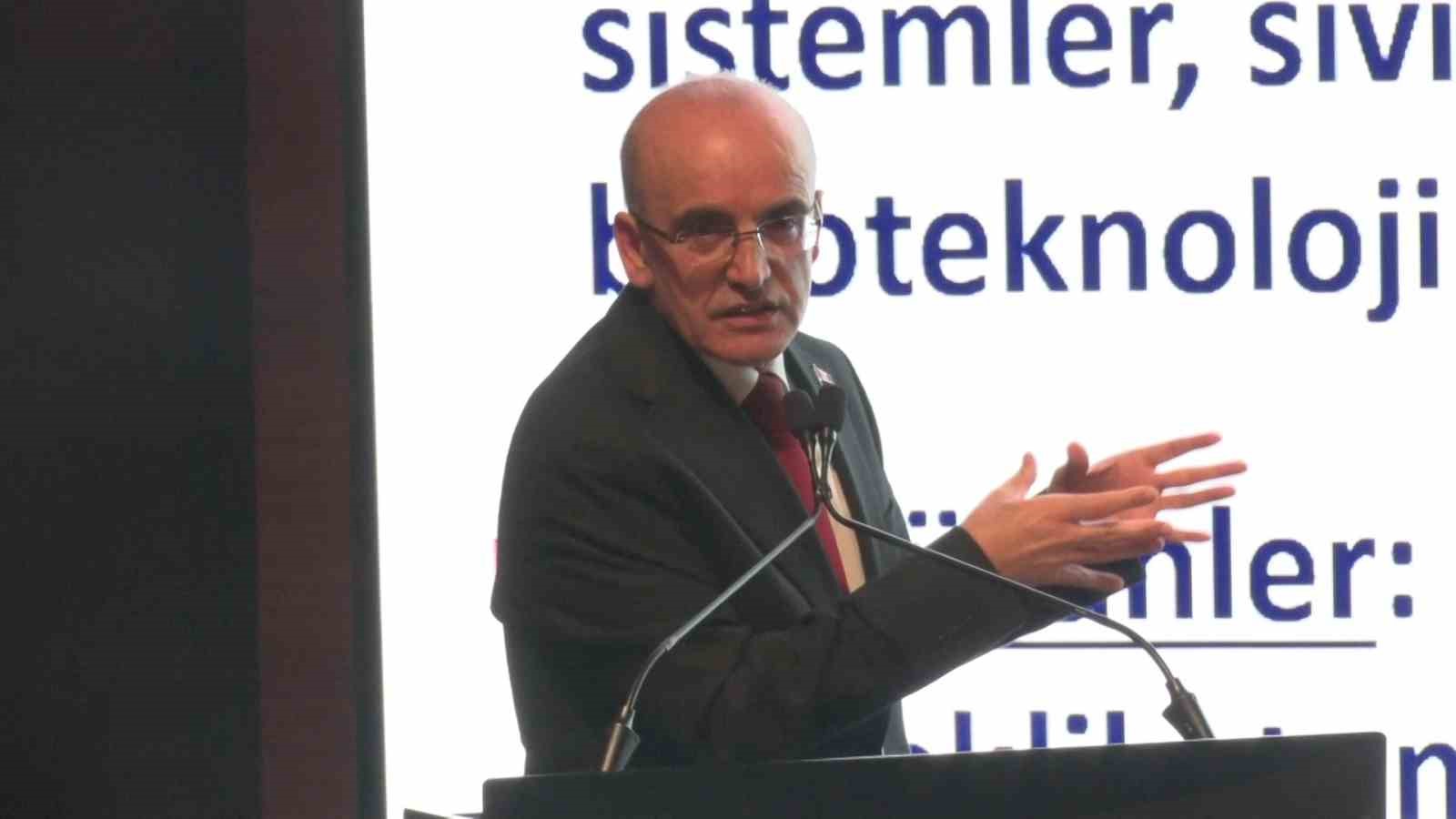 Bakan Şimşek: "Cumhurbaşkanımızın liderliğinde bu ülke 20 yıldır dünyayı çok daha iyi okumuş"
Bakan Şimşek: "Cumhurbaşkanımızın liderliğinde bu ülke 20 yıldır dünyayı çok daha iyi okumuş"