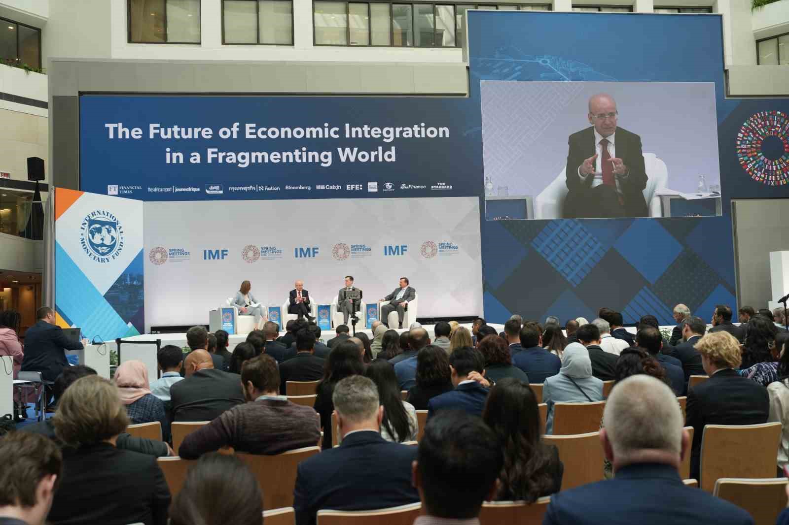 Bakan Şimşek: "Gümrük Birliği’nin hizmetler, tarım ve kamu alımlarını kapsayacak şekilde genişletilmesini umuyoruz"
