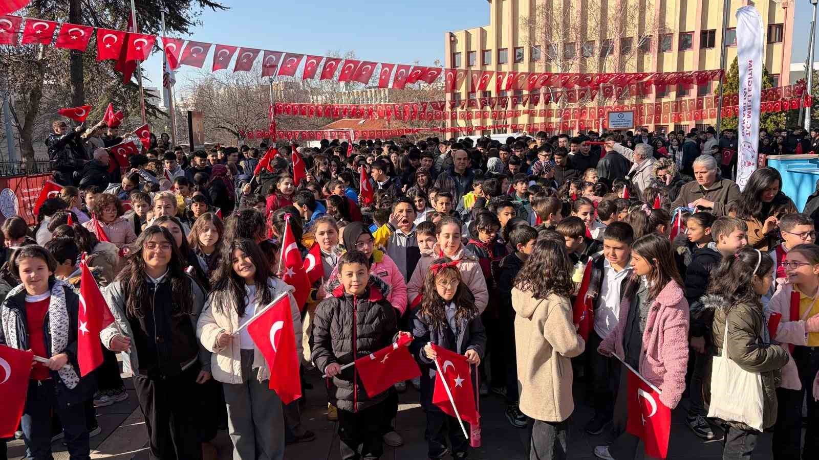 Bakan Tekin: "Bağımsızlığımız, bayrağımız ve ezanımız ilelebet varlığını sürdürecektir"
