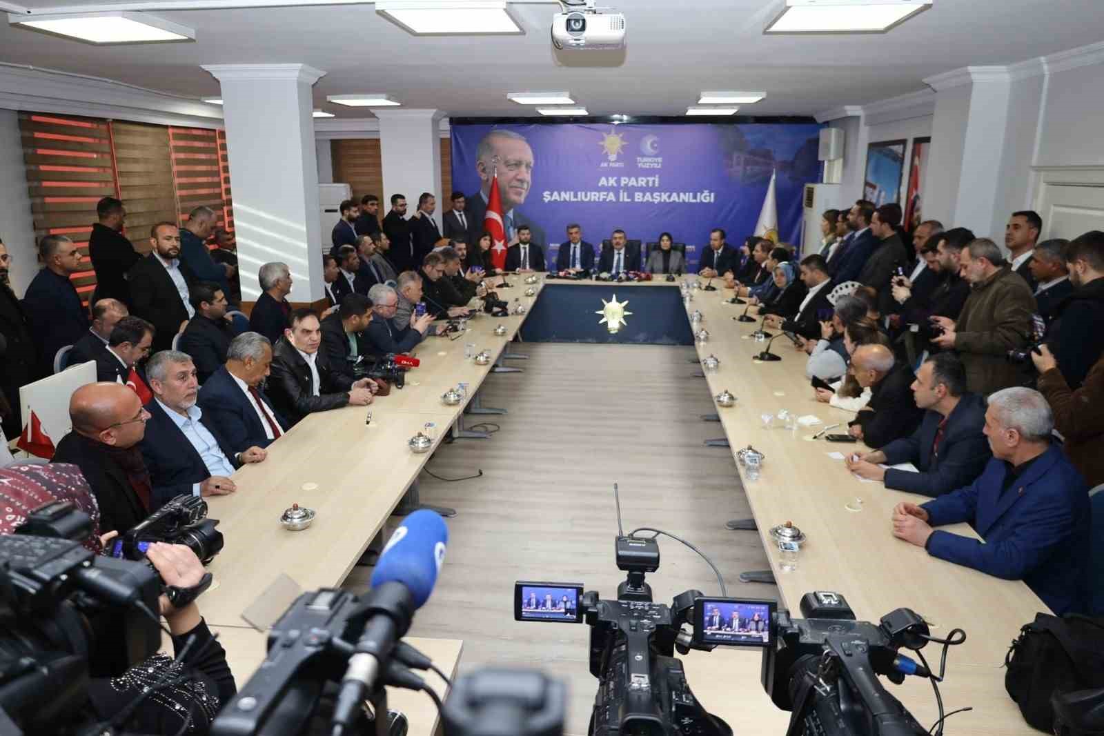 Bakan Tekin: "Depremden etkilenen 11 ilimizin tamamında devam eden yatırımlarımızla yüzde 15 daha fazla dersliğimiz olacak"
