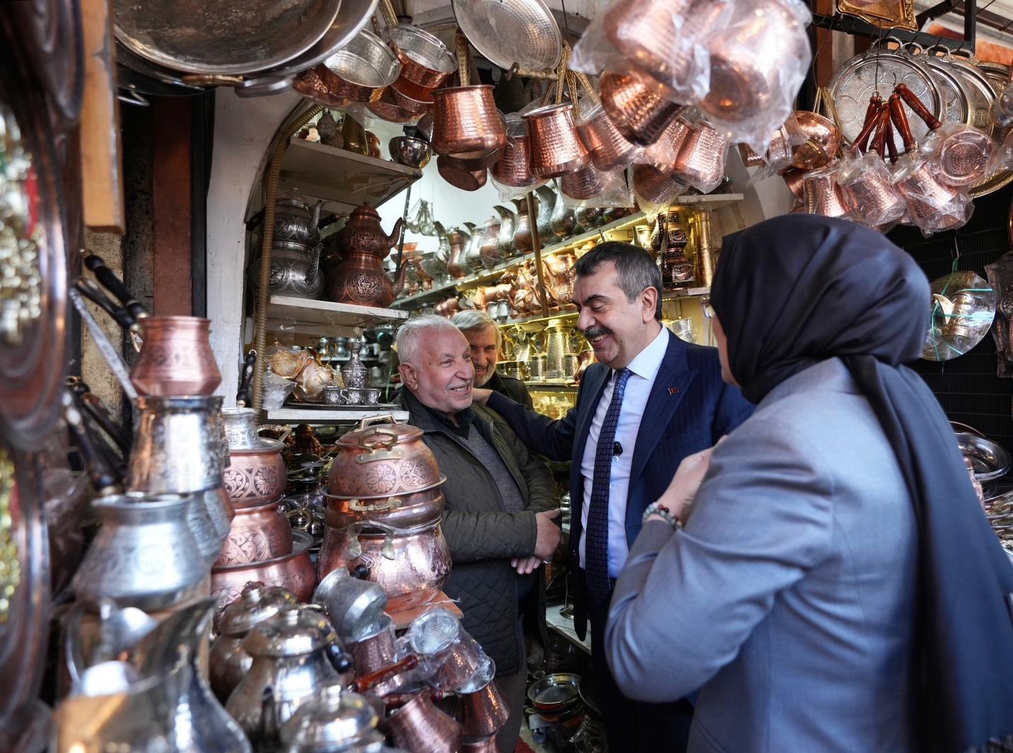 Bakan Tekin: "Depremden etkilenen 11 ilimizin tamamında devam eden yatırımlarımızla yüzde 15 daha fazla dersliğimiz olacak"
