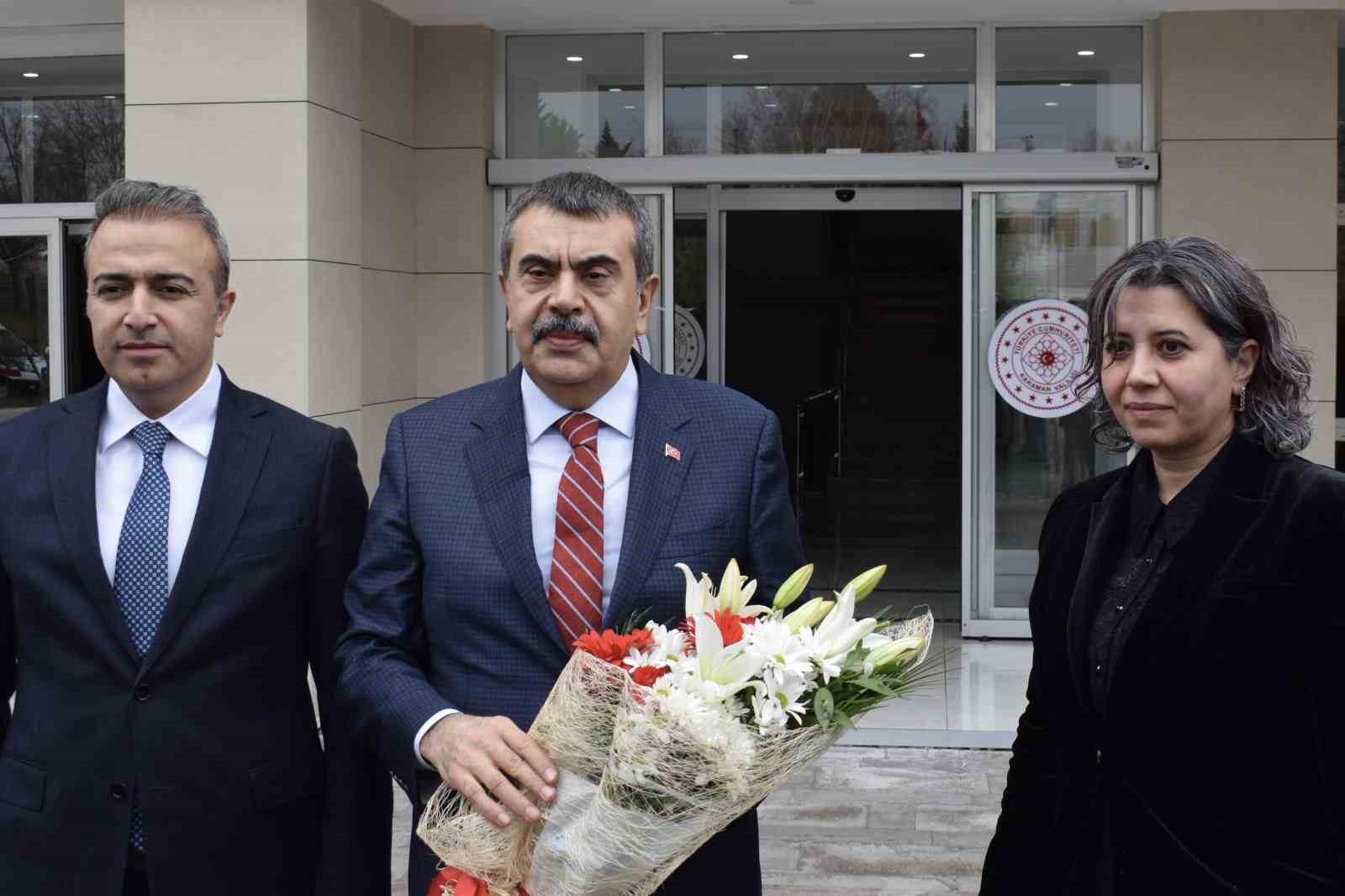 Bakan Tekin: "Eğitim çalışanlarına yönelik şiddetin azaltılması için çaba gösteriyoruz"
