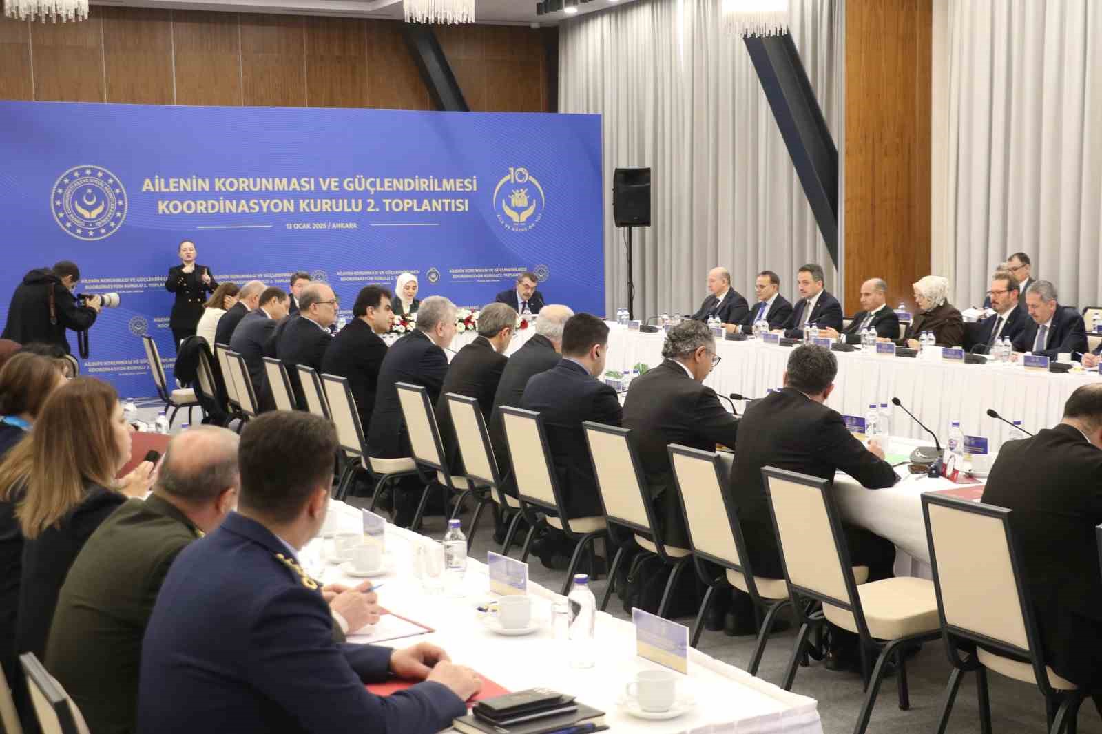 Bakan Tekin: "Eğitim cephesinde merhamet ve aidiyet duygusunun güçlendiği bir ortam kurmaya gayret ediyoruz"
