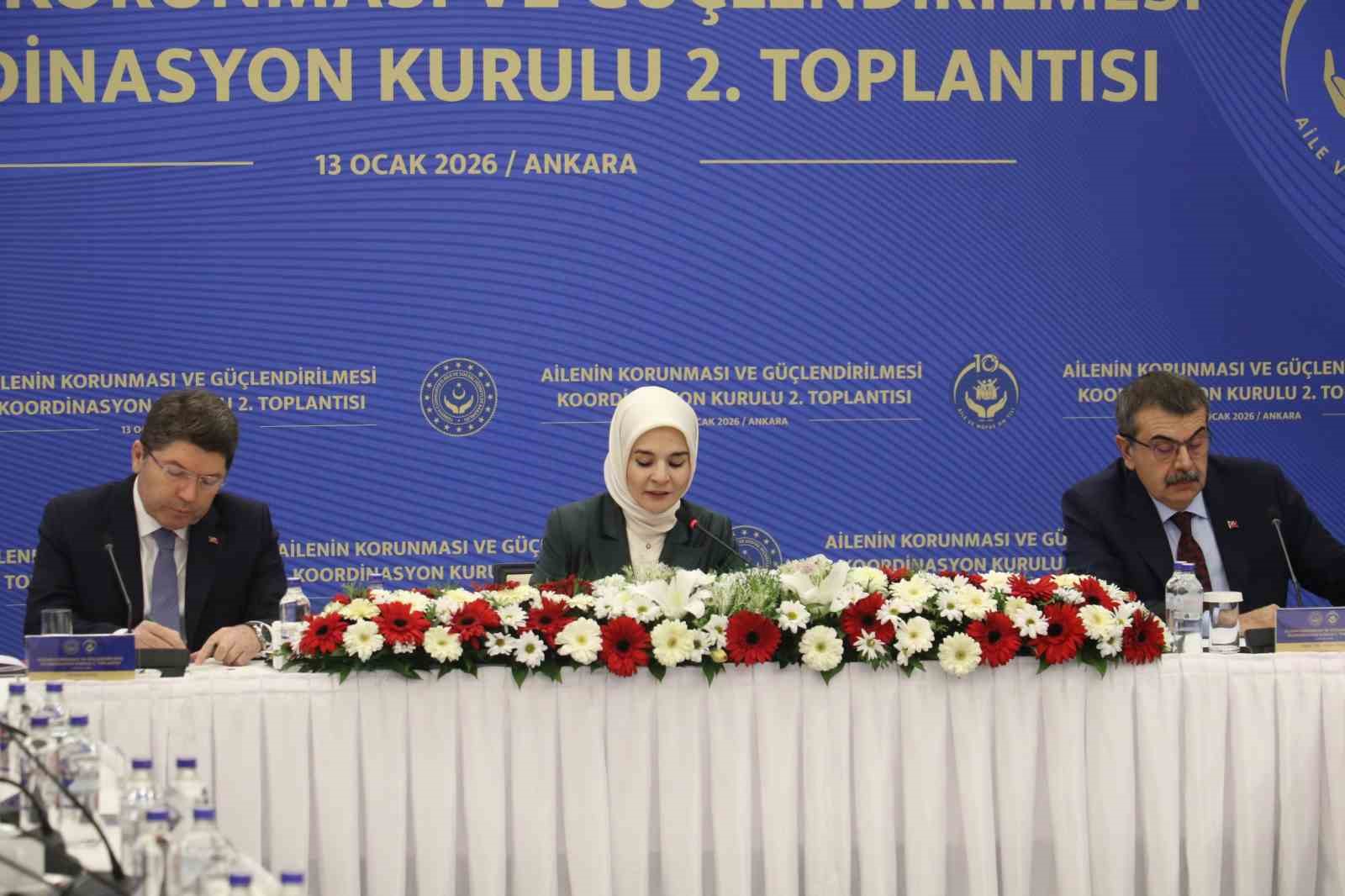 Bakan Tekin: "Eğitim cephesinde merhamet ve aidiyet duygusunun güçlendiği bir ortam kurmaya gayret ediyoruz"
