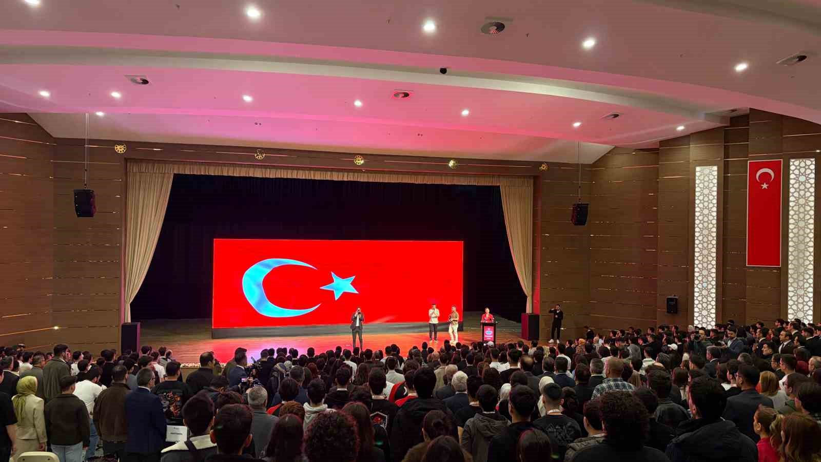 Bakan Tekin: "Muhalefetin en çok eleştirdiği projelerden bir tanesi Fatih Projesi’ydi"
Bakan Tekin: "Muhalefetin en çok eleştirdiği projelerden bir tanesi Fatih Projesi’ydi"