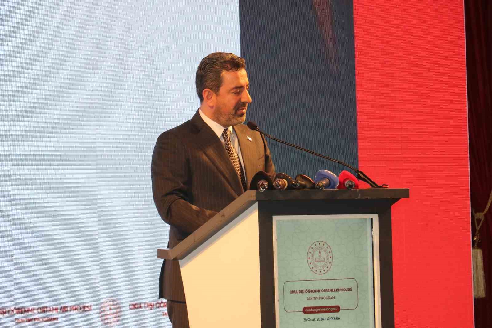 Bakan Tekin: "Okul Dışı Öğrenme Ortamları projemizi Türkiye Yüzyılı Maarif Modelimizin sahadaki en görünür halkalarından birisi olarak kabul ediyoruz"

