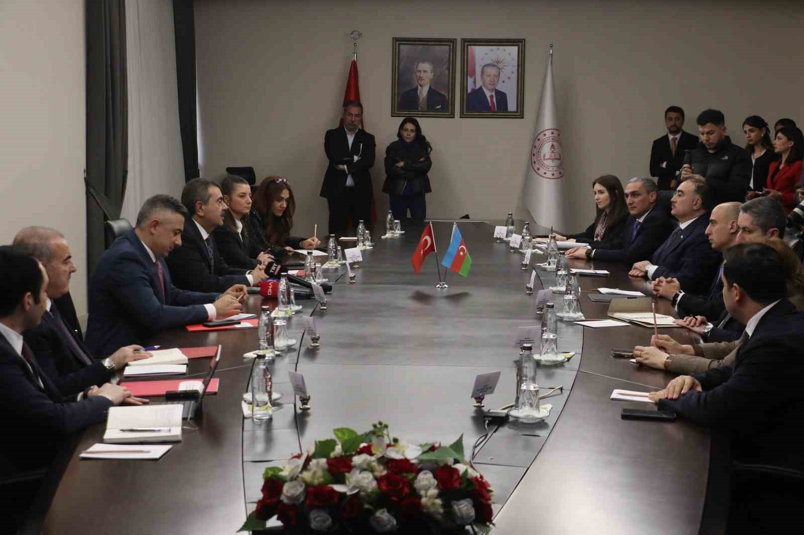 Bakan Tekin: "Türkiye ile Azerbaycan arasında çok yakın bir dostluk ilişkisi var"
