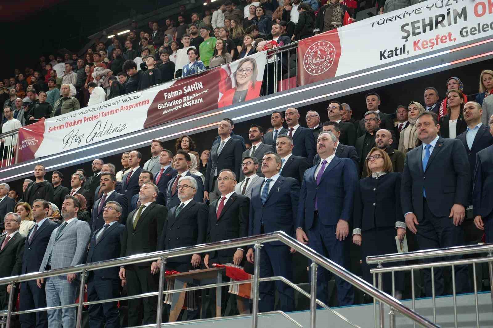 Bakan Tekin: "Türkiye’ye özgü bir model inşa ettik diye eleştiriyorlar"
Bakan Tekin: "Türkiye’ye özgü bir model inşa ettik diye eleştiriyorlar"