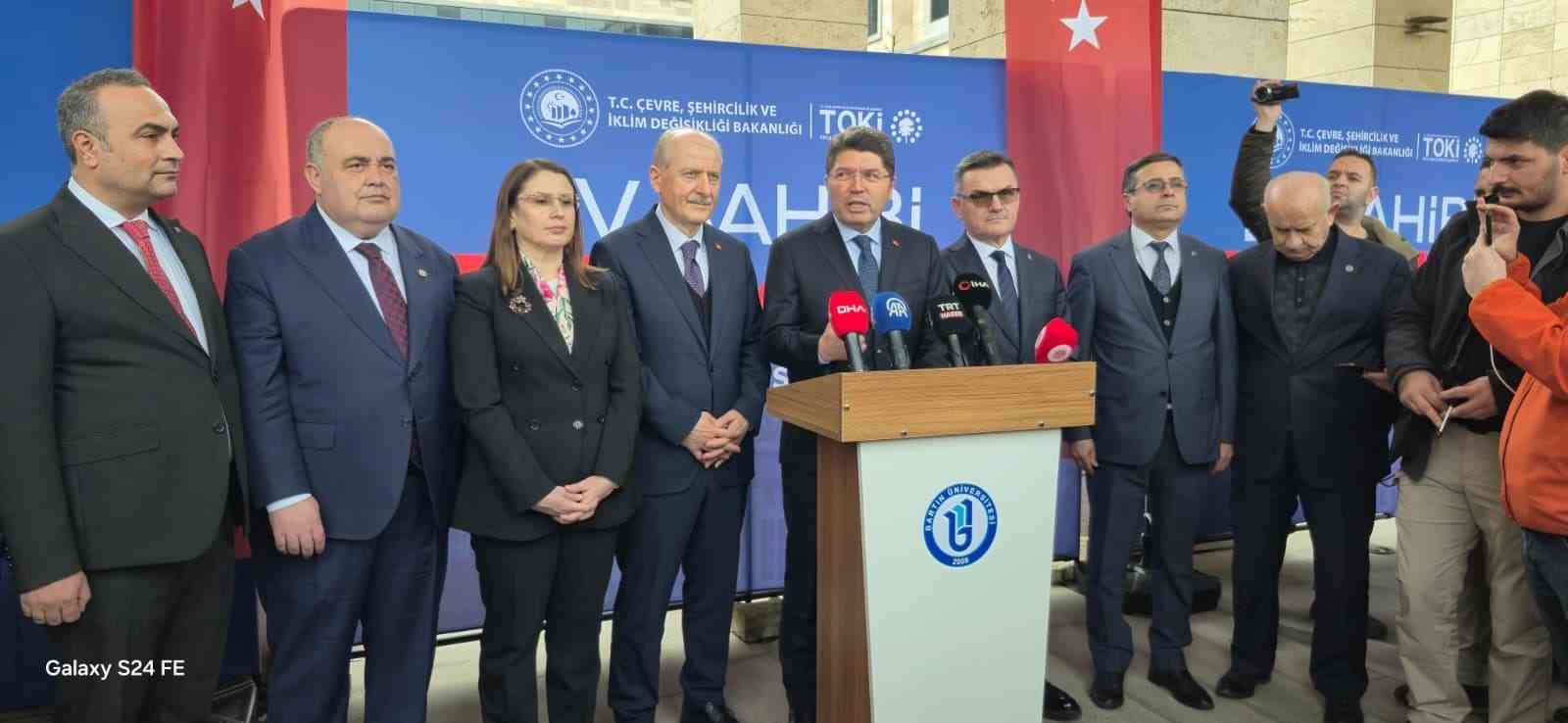 Bakan Tunç: "Her alanda topyekûn bir mücadele gerekiyor’’
