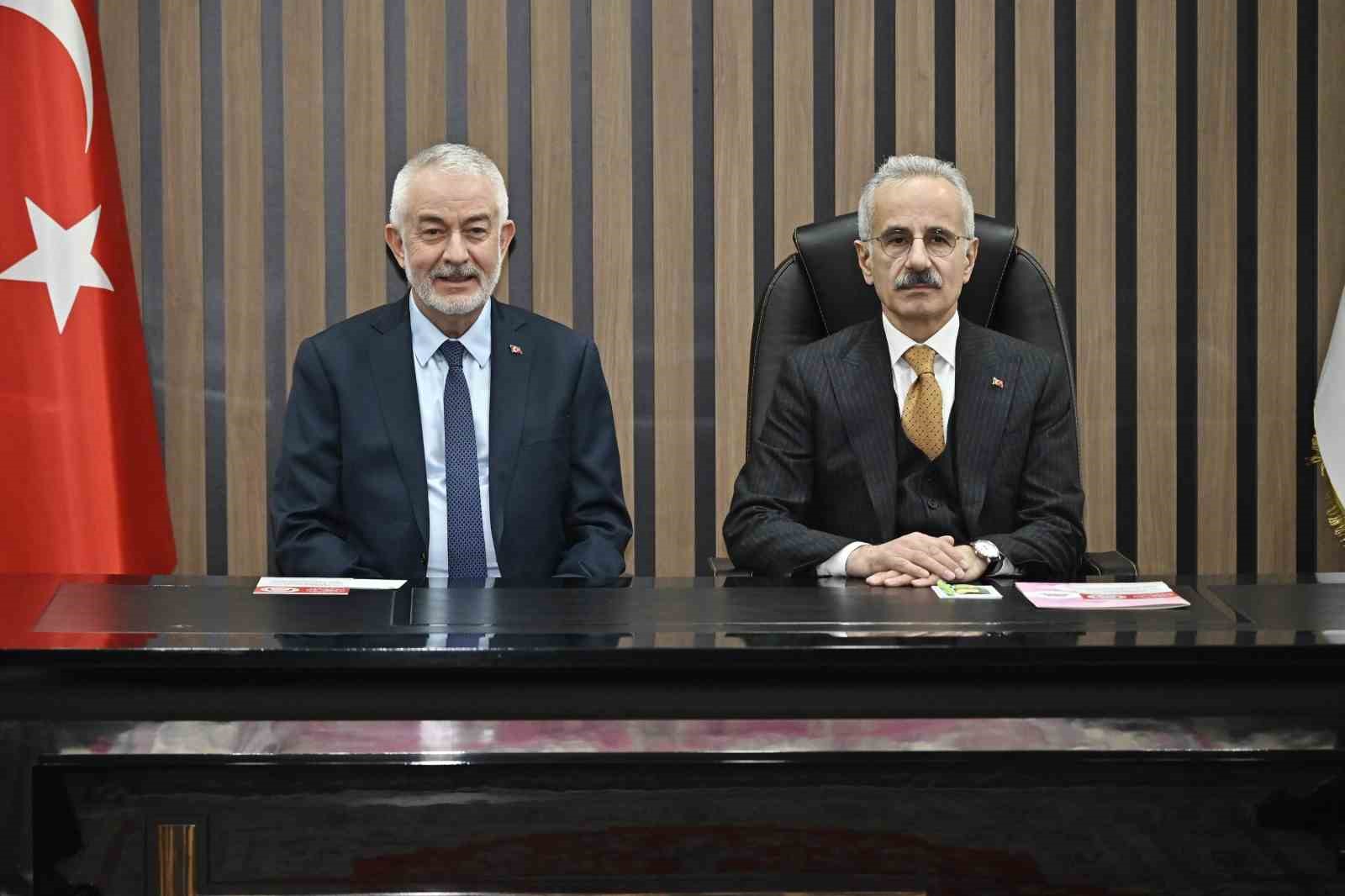 Bakan Uraloğlu: "Isparta’da güzel işler yapılıyor"
