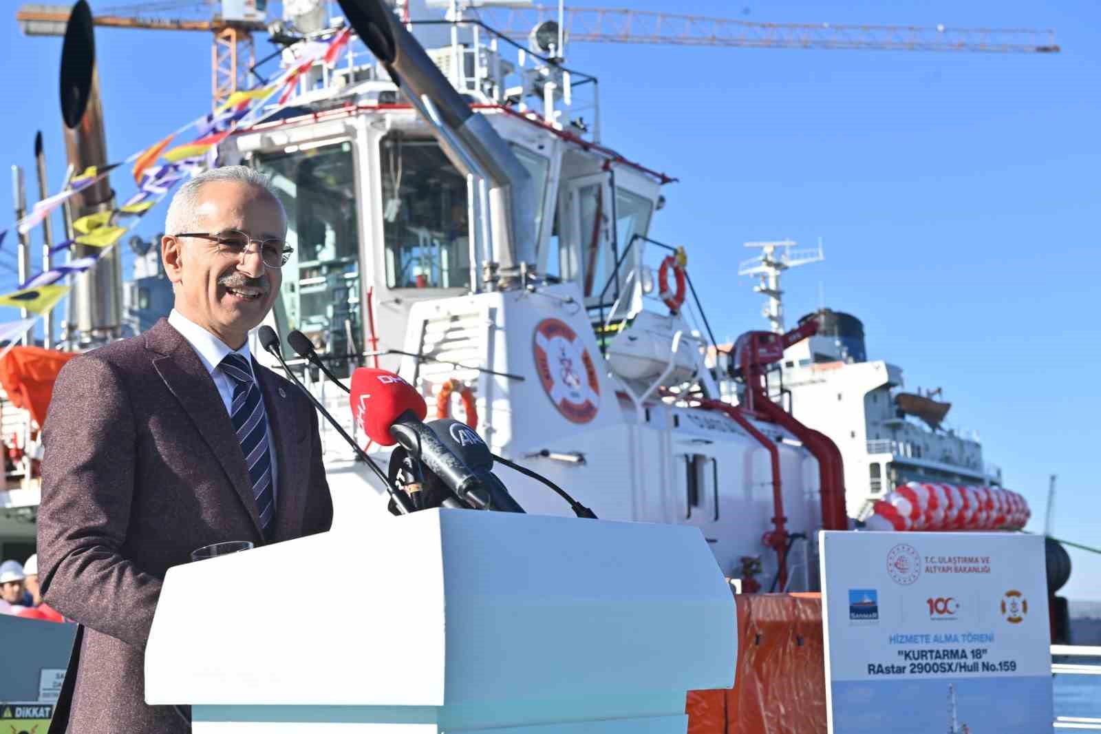 Bakan Uraloğlu: "İstanbul’da gemilere 7 gün 24 saat kesintisiz haberleşme hizmeti sunacağız"
