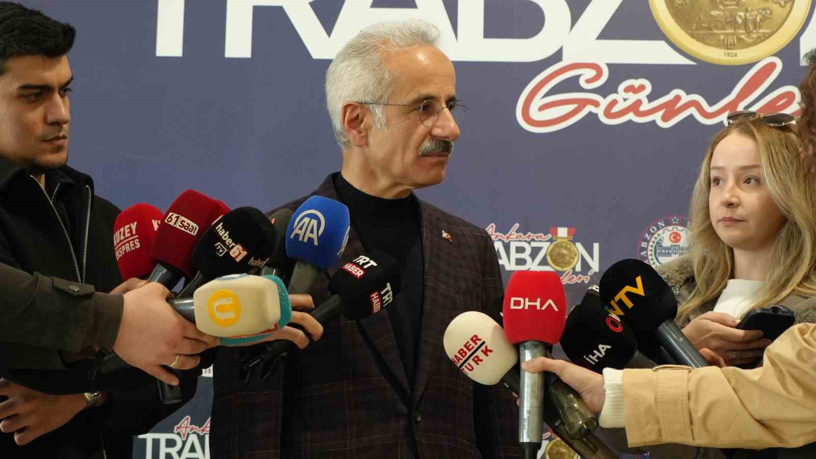 Bakan Uraloğlu: "Libya uçağının düşüşüyle ilgili hem bizim kaza kırım ekiplerimizin hem de başsavcılığımızın başlatmış olduğu bir süreç var"
