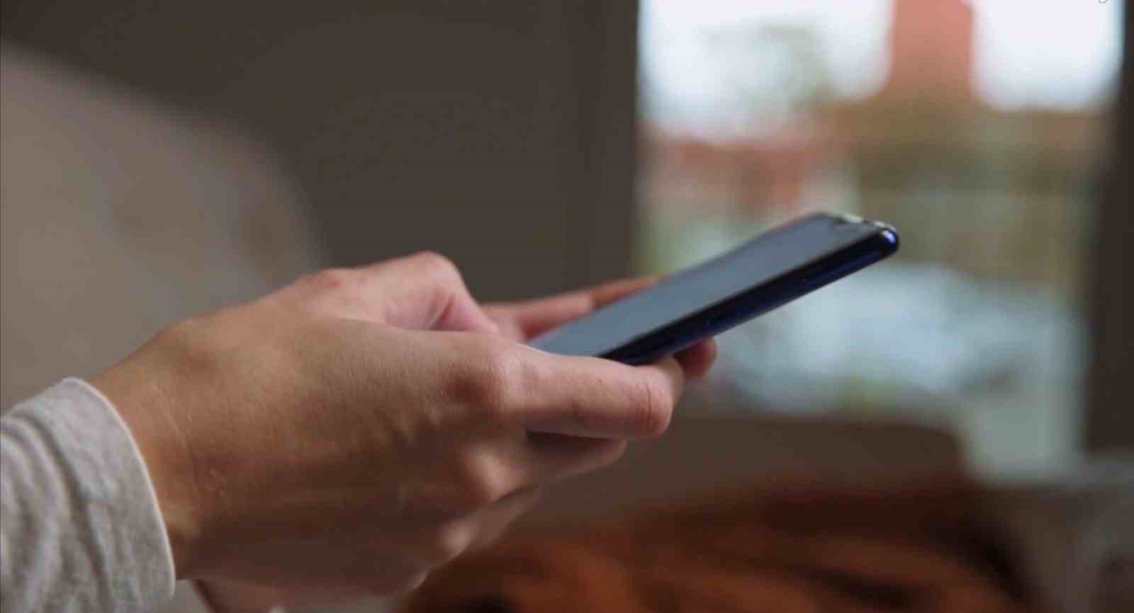 Bakan Uraloğlu: "Türkiye’de haftalık sosyal medya kullanım süresi 25 saat 4 dakikaya çıktı"
