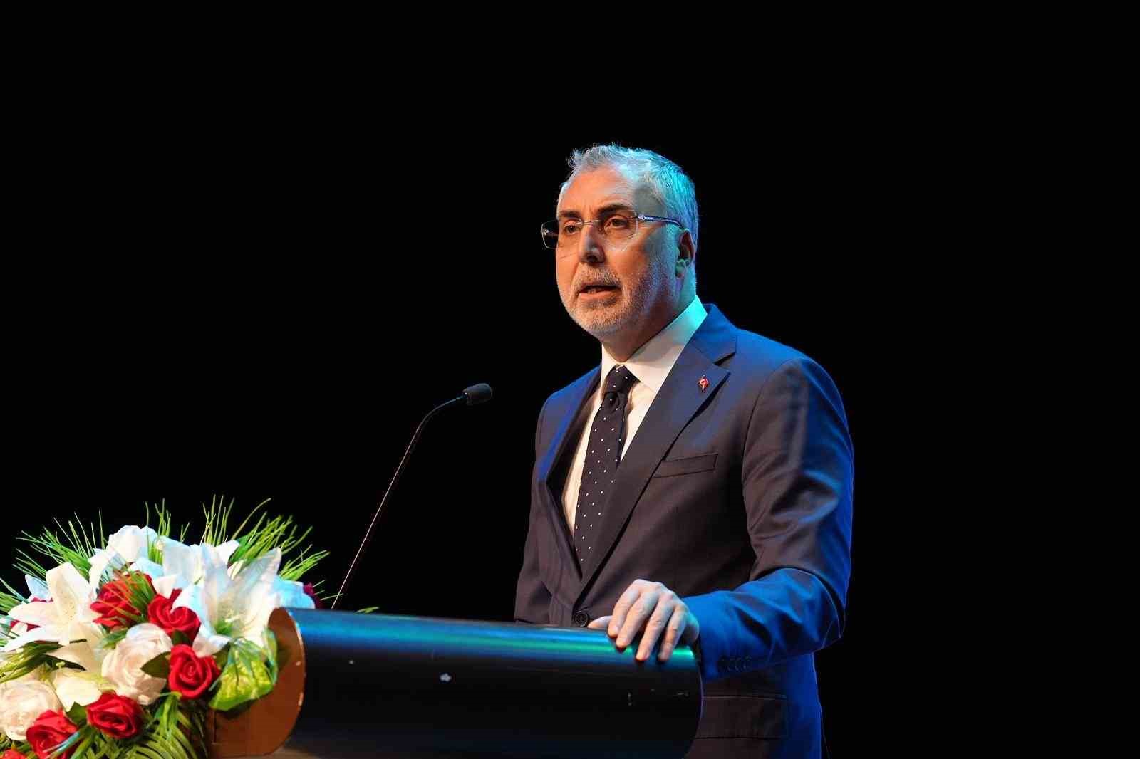 Bakan Vedat Işıkhan: "İşsizlik oranı, 2012 yılından itibaren en düşük seviyesine geriledi"
