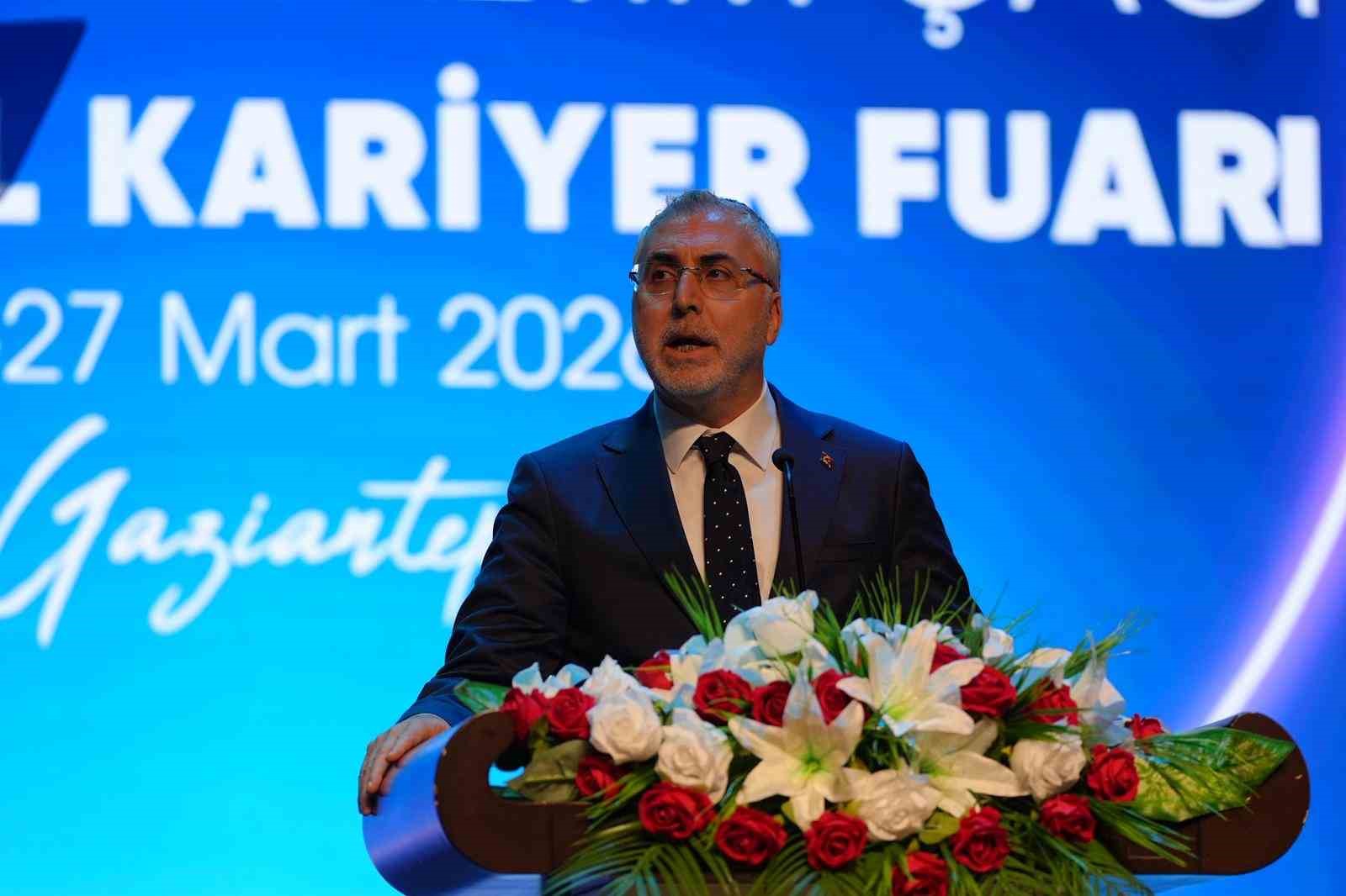 Bakan Vedat Işıkhan: "İşsizlik oranı, 2012 yılından itibaren en düşük seviyesine geriledi"
