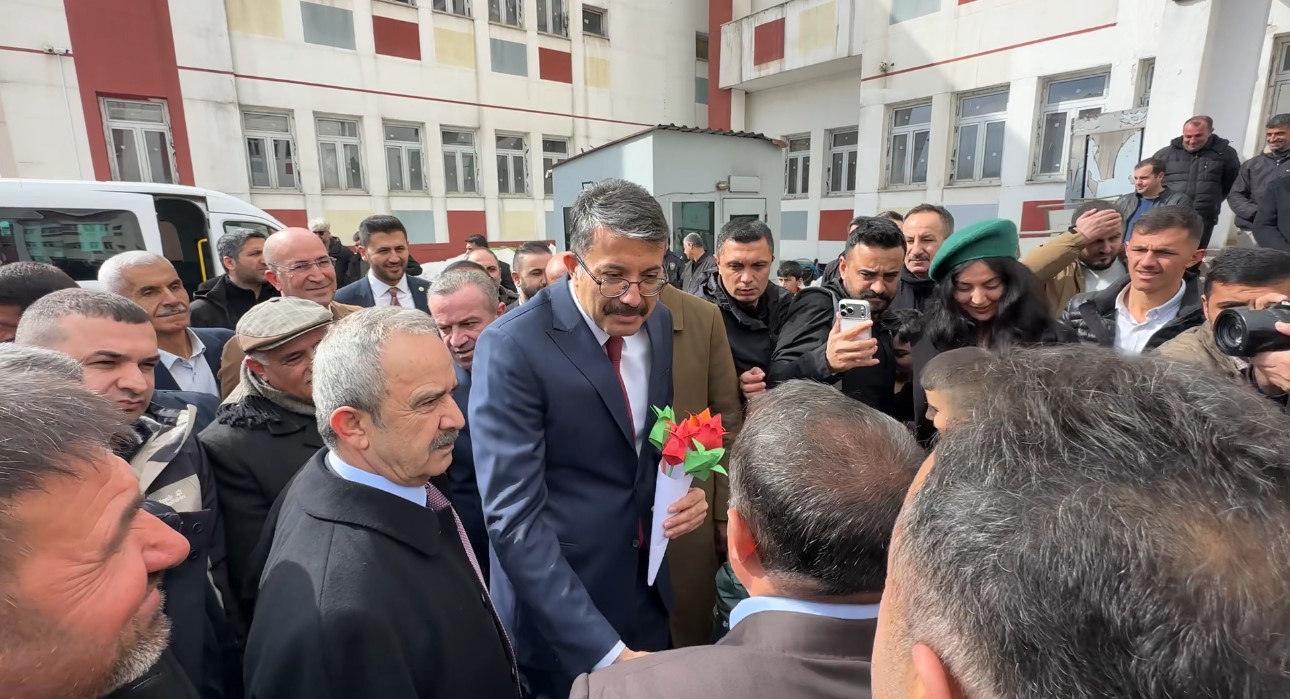 Bakan yardımcılığına atanan Vali Ali Çelik’ten veda ziyareti
