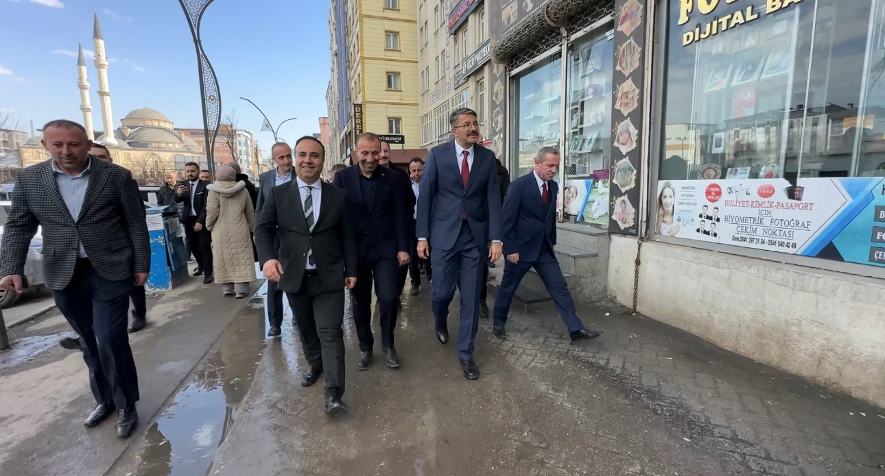 Bakan Yardımcısı Çelik’ten duygusal veda: "Hakkınızı helal edin"
