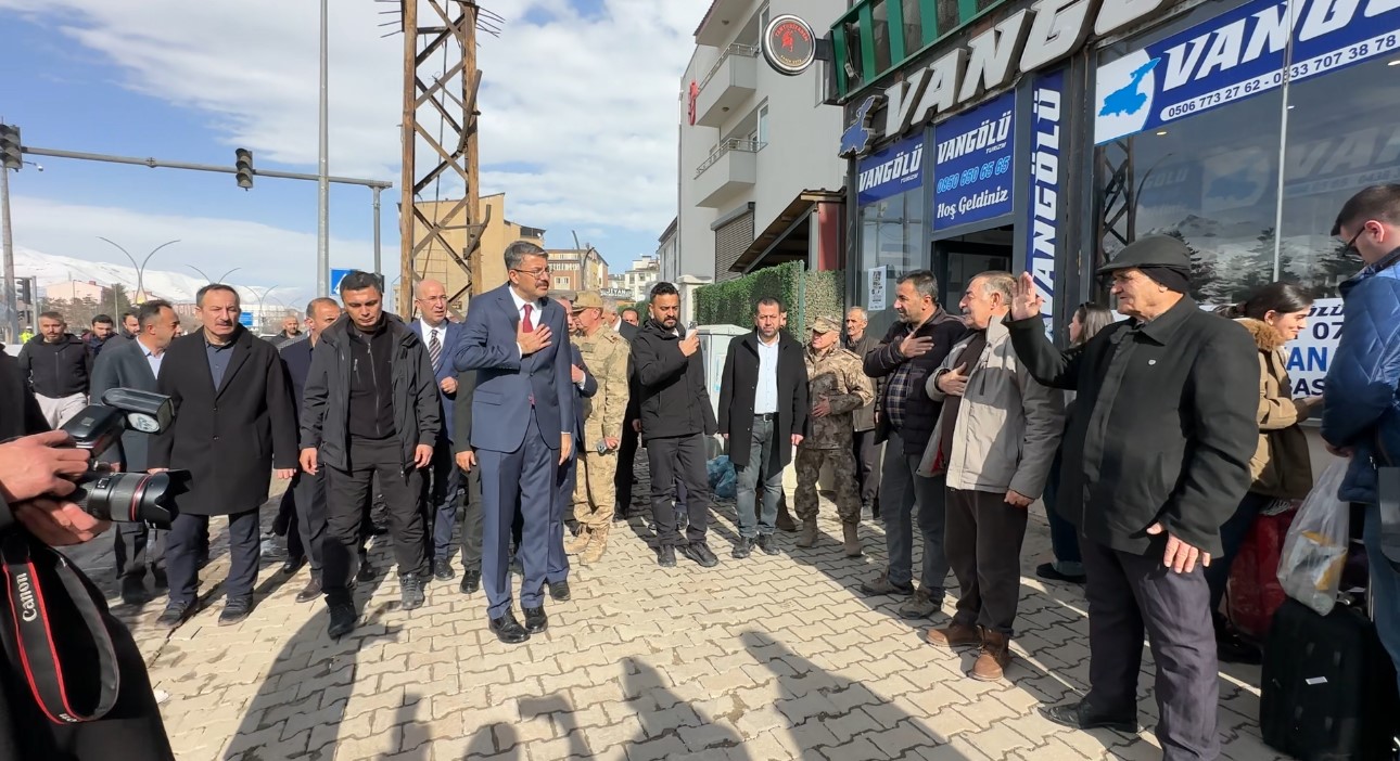 Bakan Yardımcısı Çelik’ten duygusal veda: "Hakkınızı helal edin"
