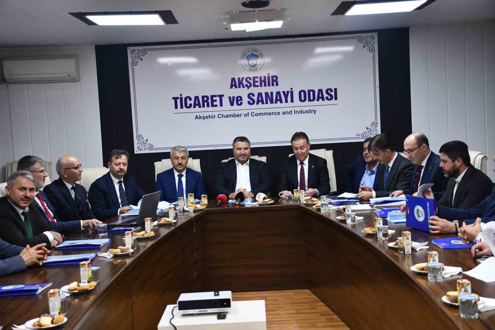 Bakan Yardımcısı İnan: "Akşehir’in potansiyelini açığa çıkarmak için sanayi alanlarını lojistik potansiyeli de gözeterek planladık"
