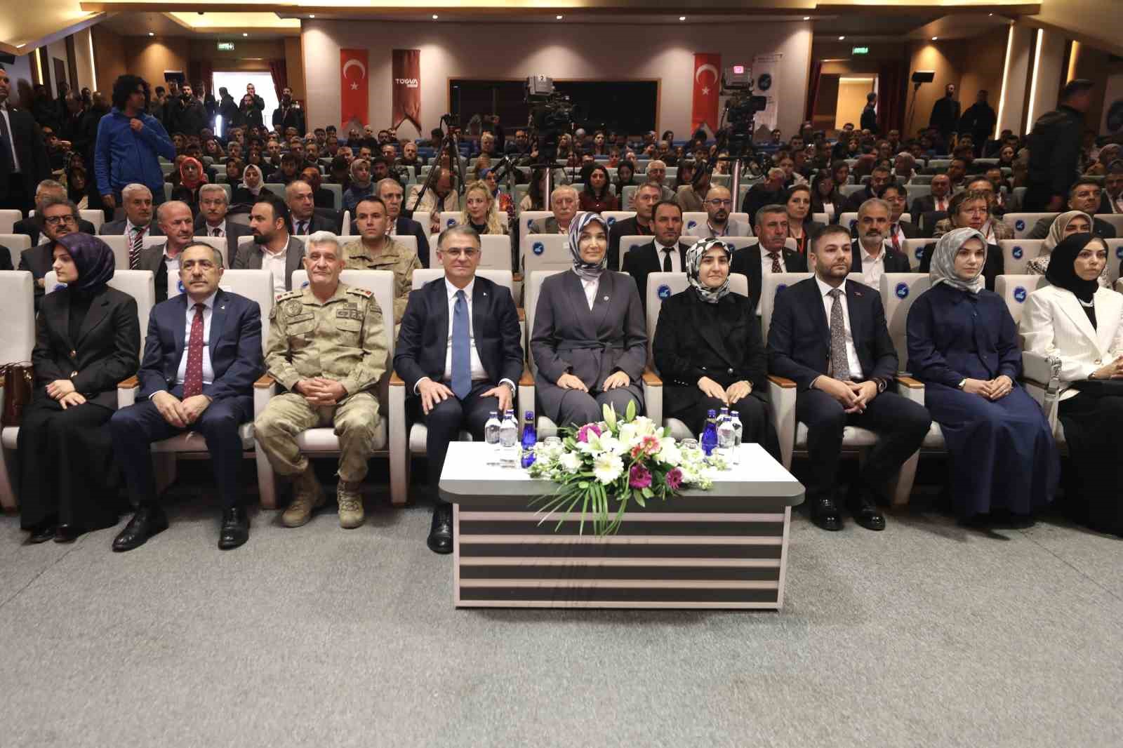 Bakan Yardımcısı Yiğitbaşı: "Cumhuriyet tarihindeki 10 kadın valinin 9’u Cumhurbaşkanımızın döneminde atandı"
