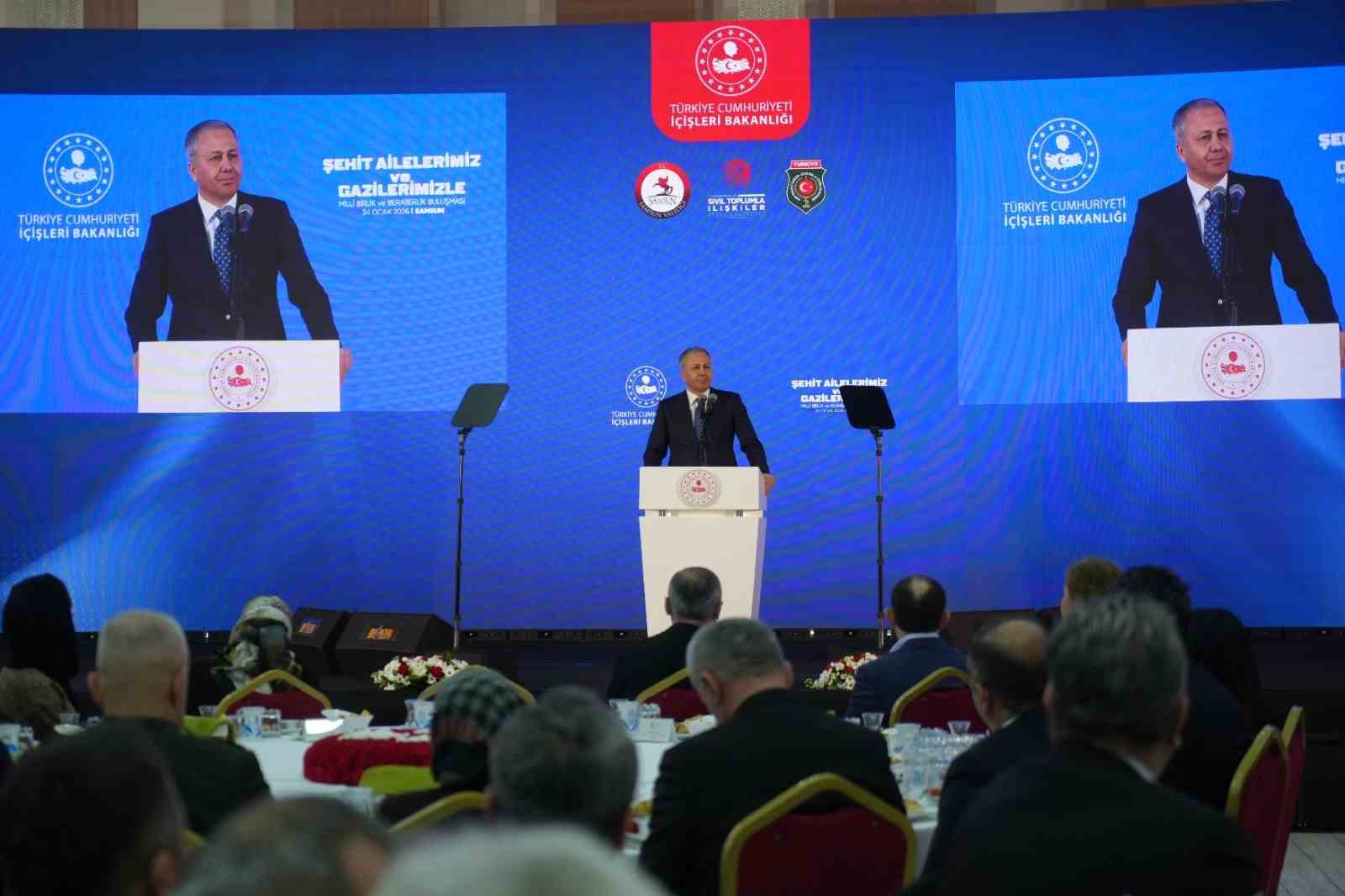 Bakan Yerlikaya: "Başaramadılar, başaramayacaklar"
Bakan Yerlikaya: "Başaramadılar, başaramayacaklar"
