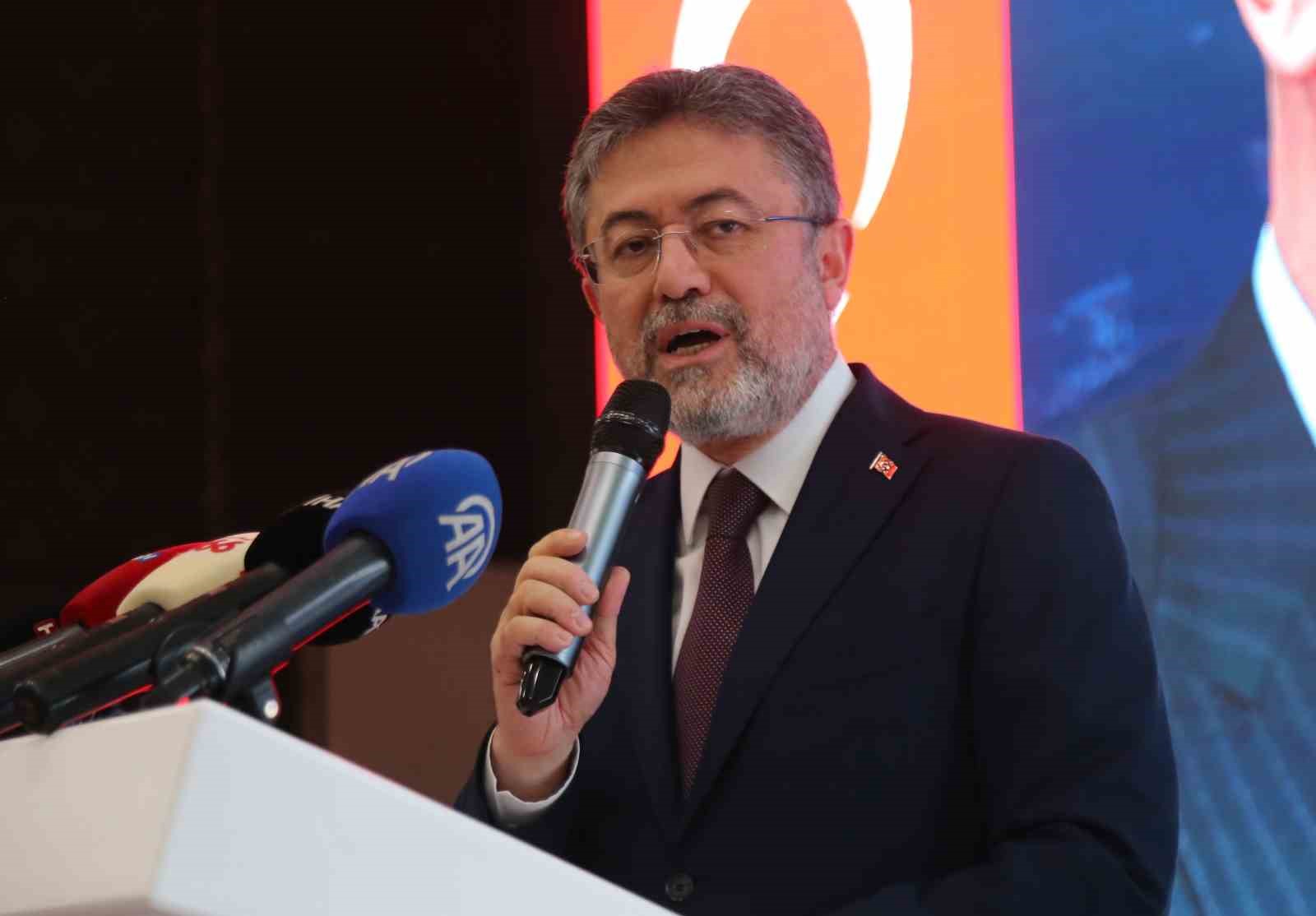 Bakan Yumaklı: "Bölgemizin tamamında huzurun, barışın ve istikrarın hakim olması için tüm unsurlarımızla gayret ediyoruz"
Bakan Yumaklı: "Bölgemizin tamamında huzurun, barışın ve istikrarın hakim olması için tüm unsurlarımızla gayret ediyoruz"