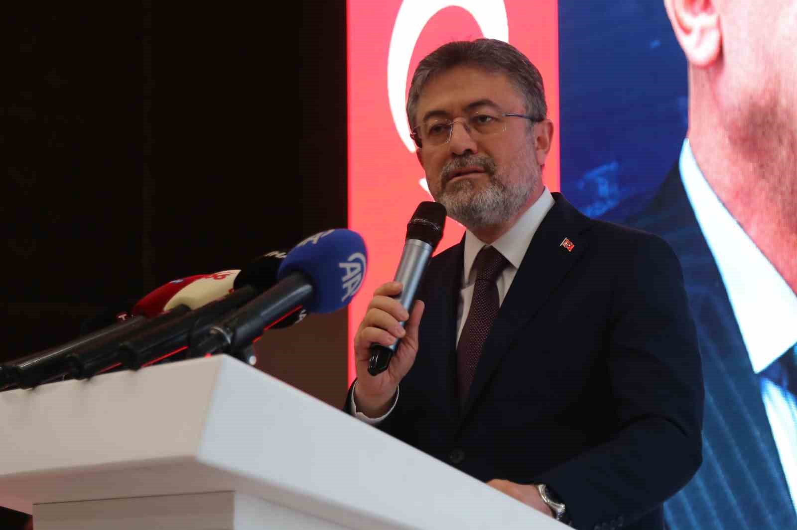 Bakan Yumaklı: "Bölgemizin tamamında huzurun, barışın ve istikrarın hakim olması için tüm unsurlarımızla gayret ediyoruz"
Bakan Yumaklı: "Bölgemizin tamamında huzurun, barışın ve istikrarın hakim olması için tüm unsurlarımızla gayret ediyoruz"