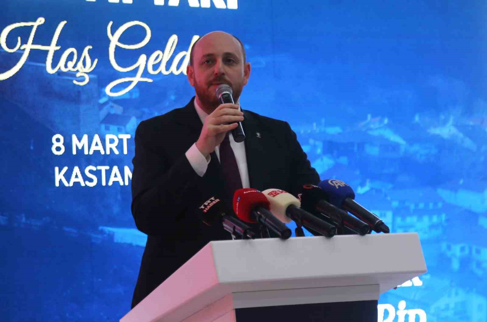 Bakan Yumaklı: "Bölgemizin tamamında huzurun, barışın ve istikrarın hakim olması için tüm unsurlarımızla gayret ediyoruz"
Bakan Yumaklı: "Bölgemizin tamamında huzurun, barışın ve istikrarın hakim olması için tüm unsurlarımızla gayret ediyoruz"