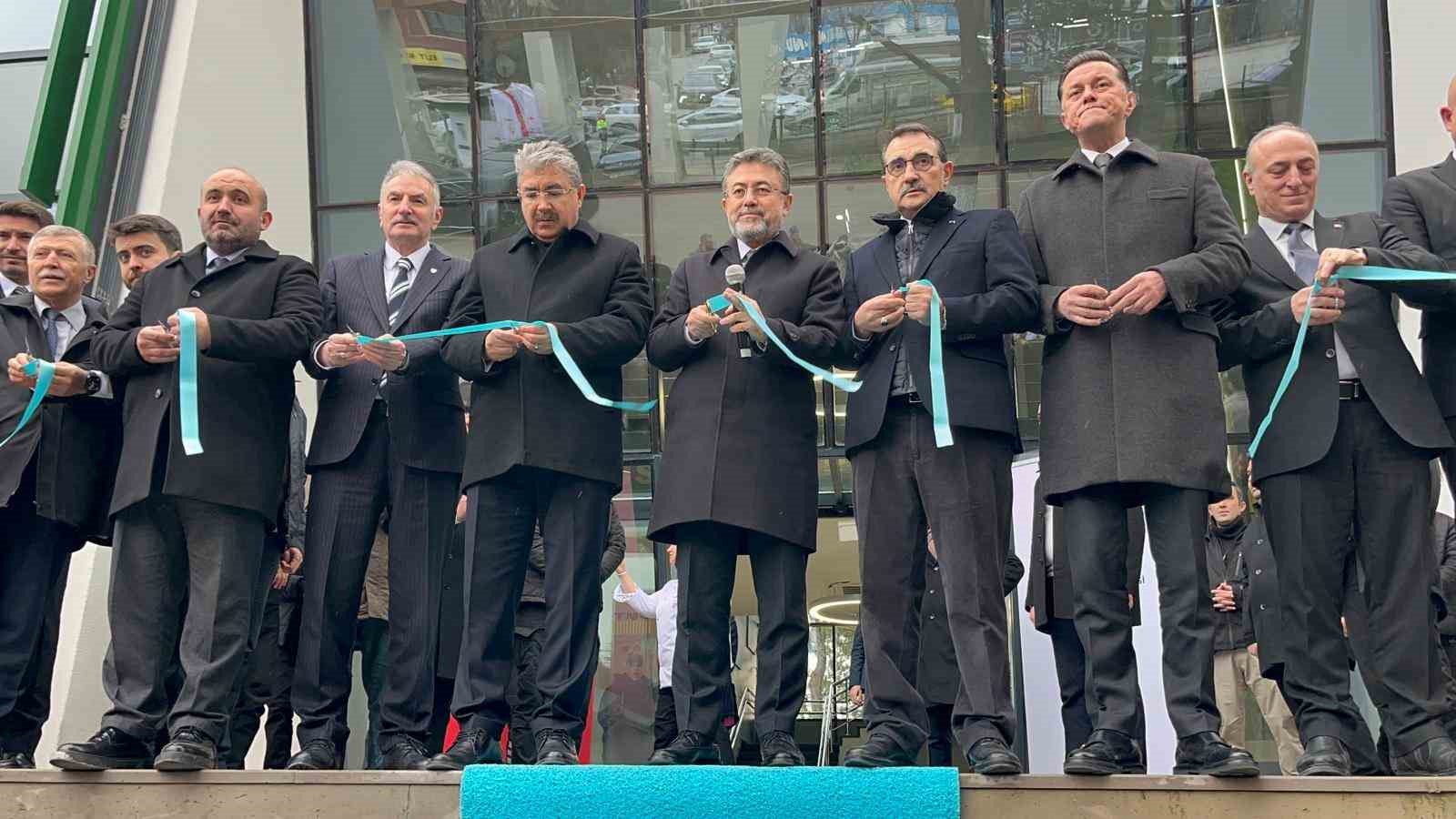Bakan Yumaklı, Eskişehir’de TMO’nun yeni binasını açılışını gerçekleştirdi
