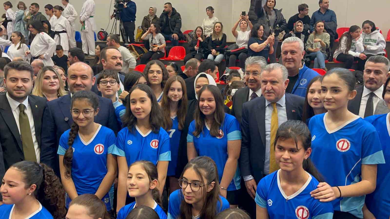 Bakandan NBA’ye taş çıkaran performans
