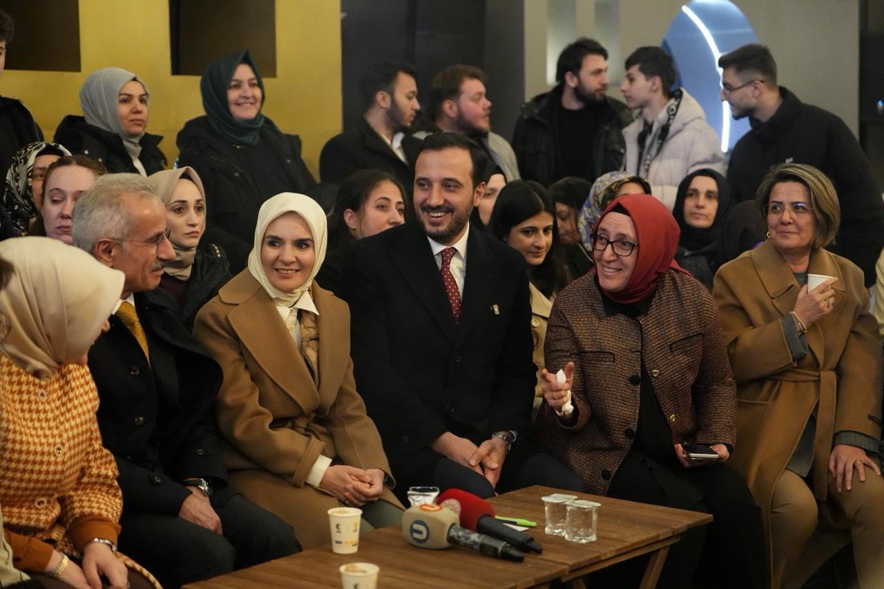 Bakanlar vatandaşlarla ateş başında sohbet etti
